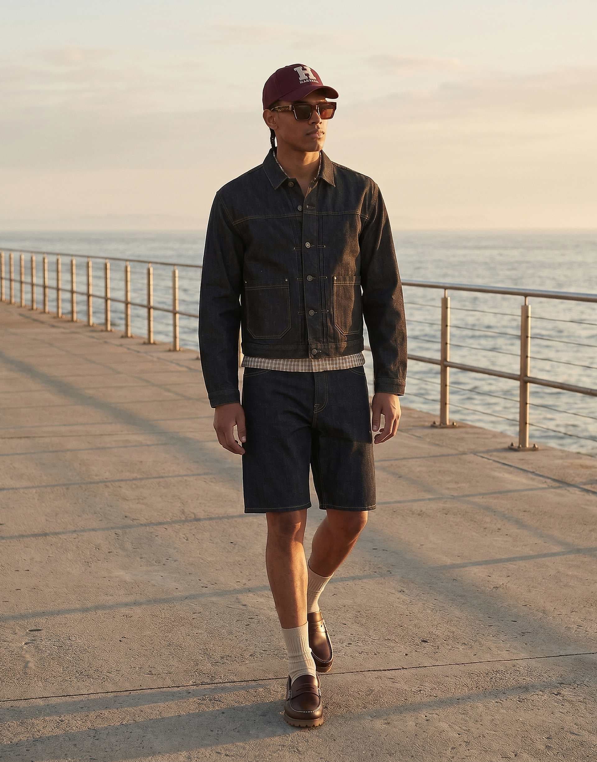 Jack & Jones Alex denim shorts in raw wash with contrast stitch