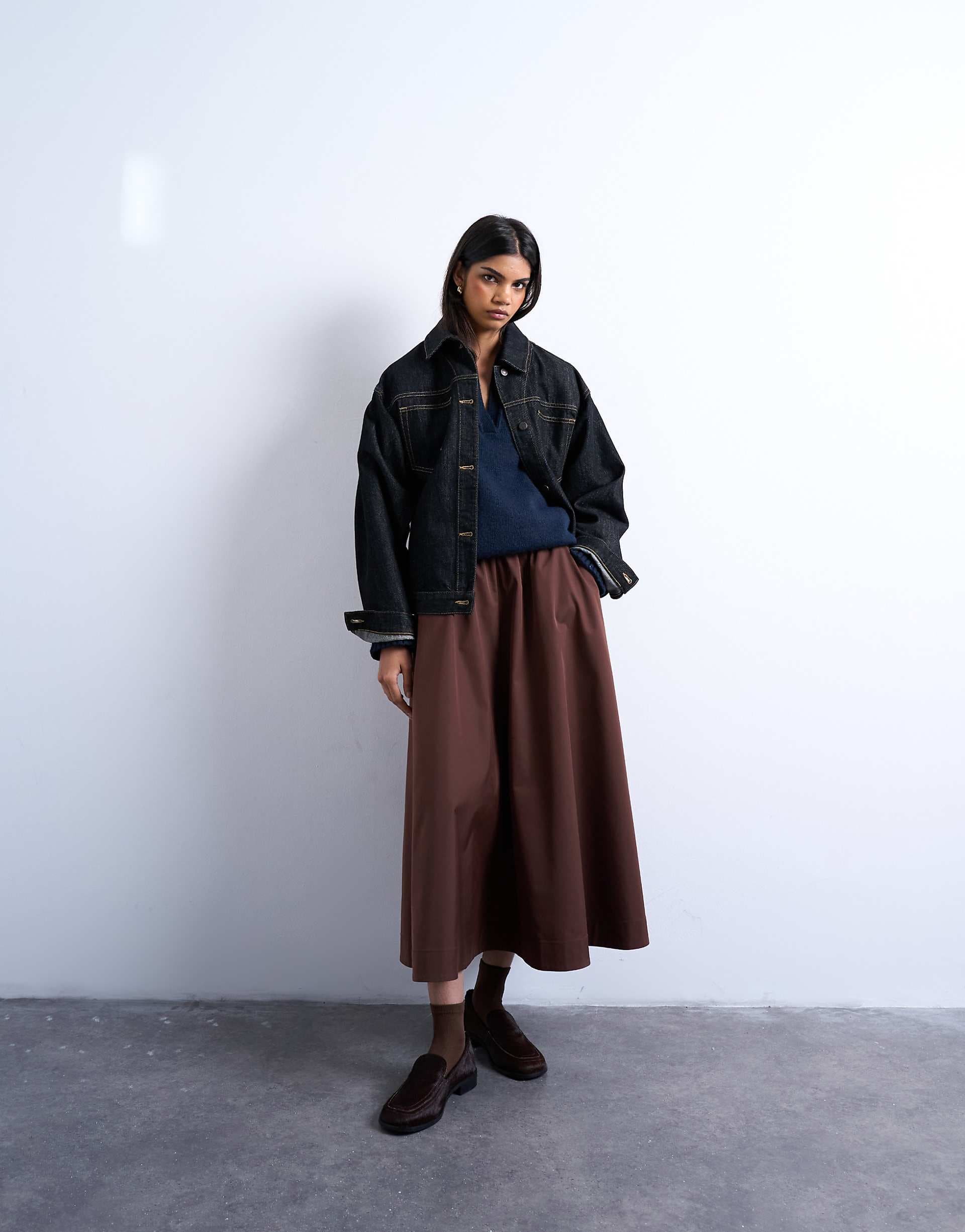 Topshop full circle midi skirt with elasticized waist in chocolate