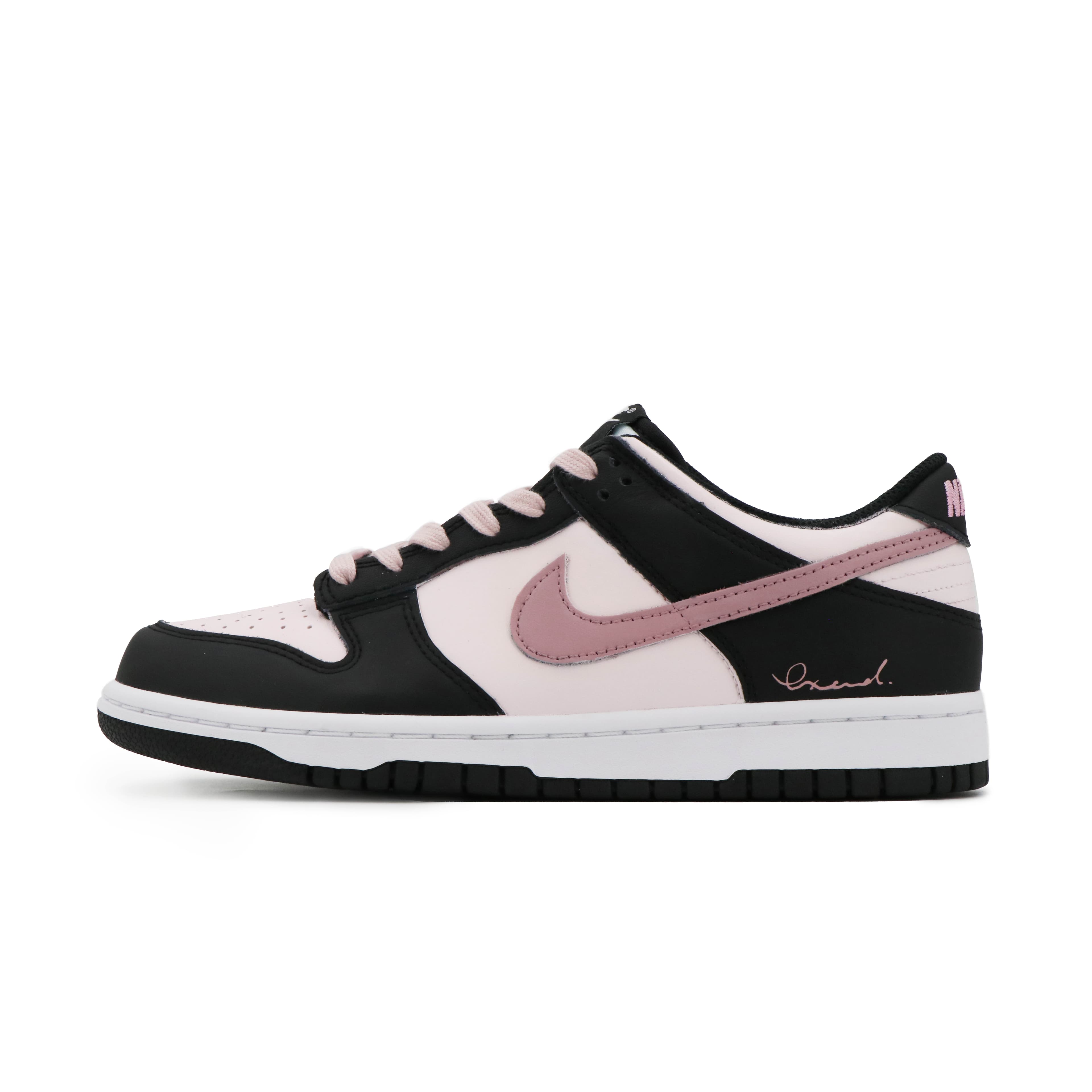 Nike Dunk Slip Resistant Balance Abrasion Resistant Low Top Skateboard Shoes Women's Black Pink