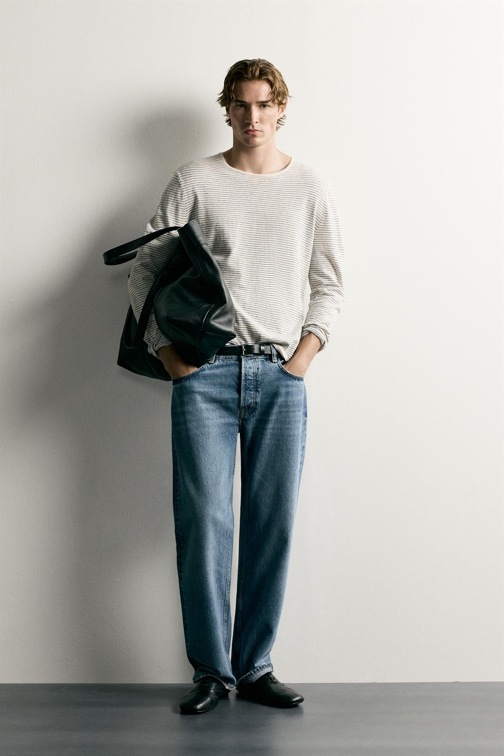 LIGHTWEIGHT STRIPED JACQUARD JUMPER