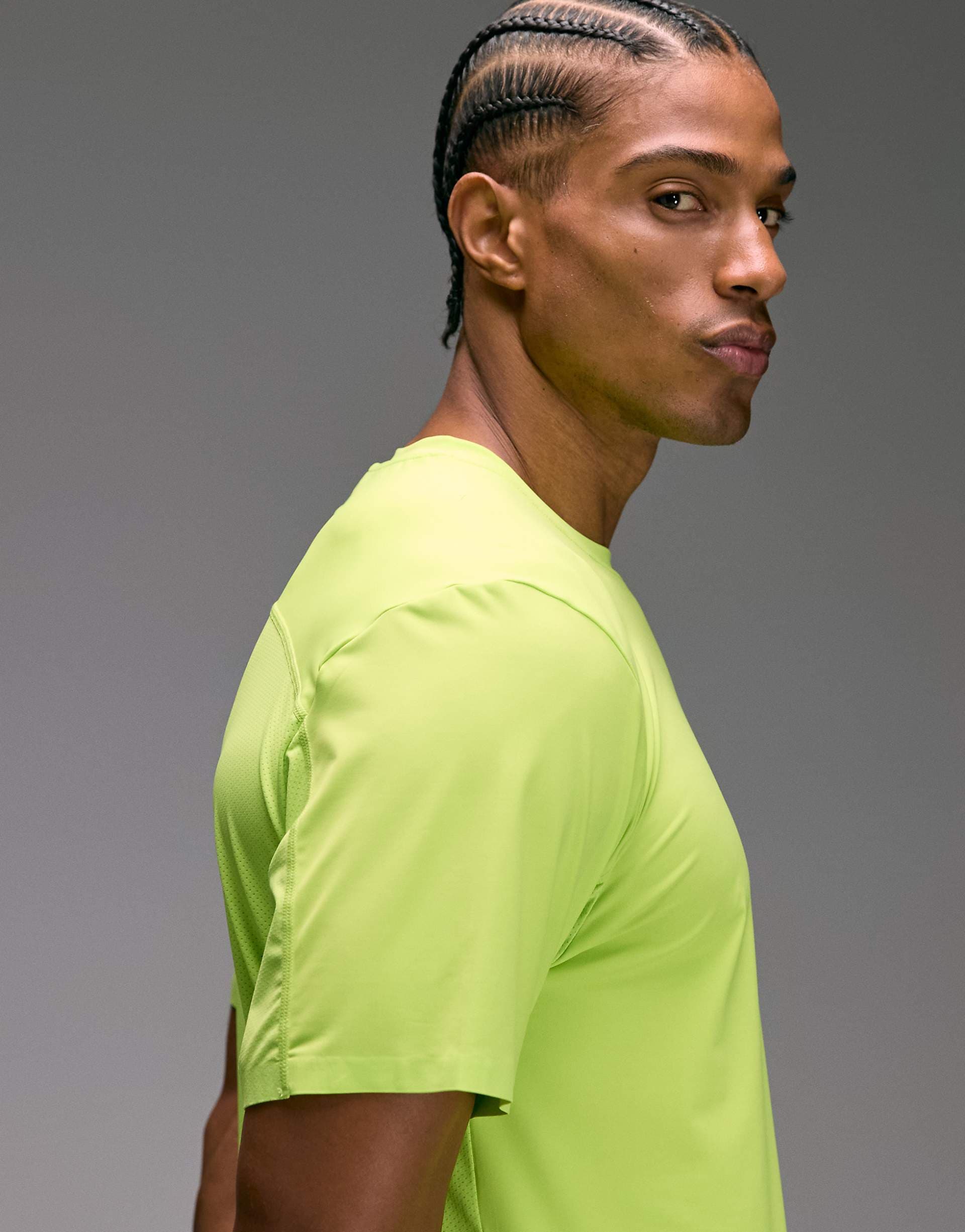 4505 Premium quick dry running t-shirt with bonded seams and mesh panel in lime