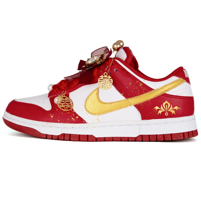 Custom Nike Dunk Wedding Shoes Couple Gold Festive Simple Versatile Wear-Resistant Lightweight Low-Top Skate Shoes Unisex Red/Gold