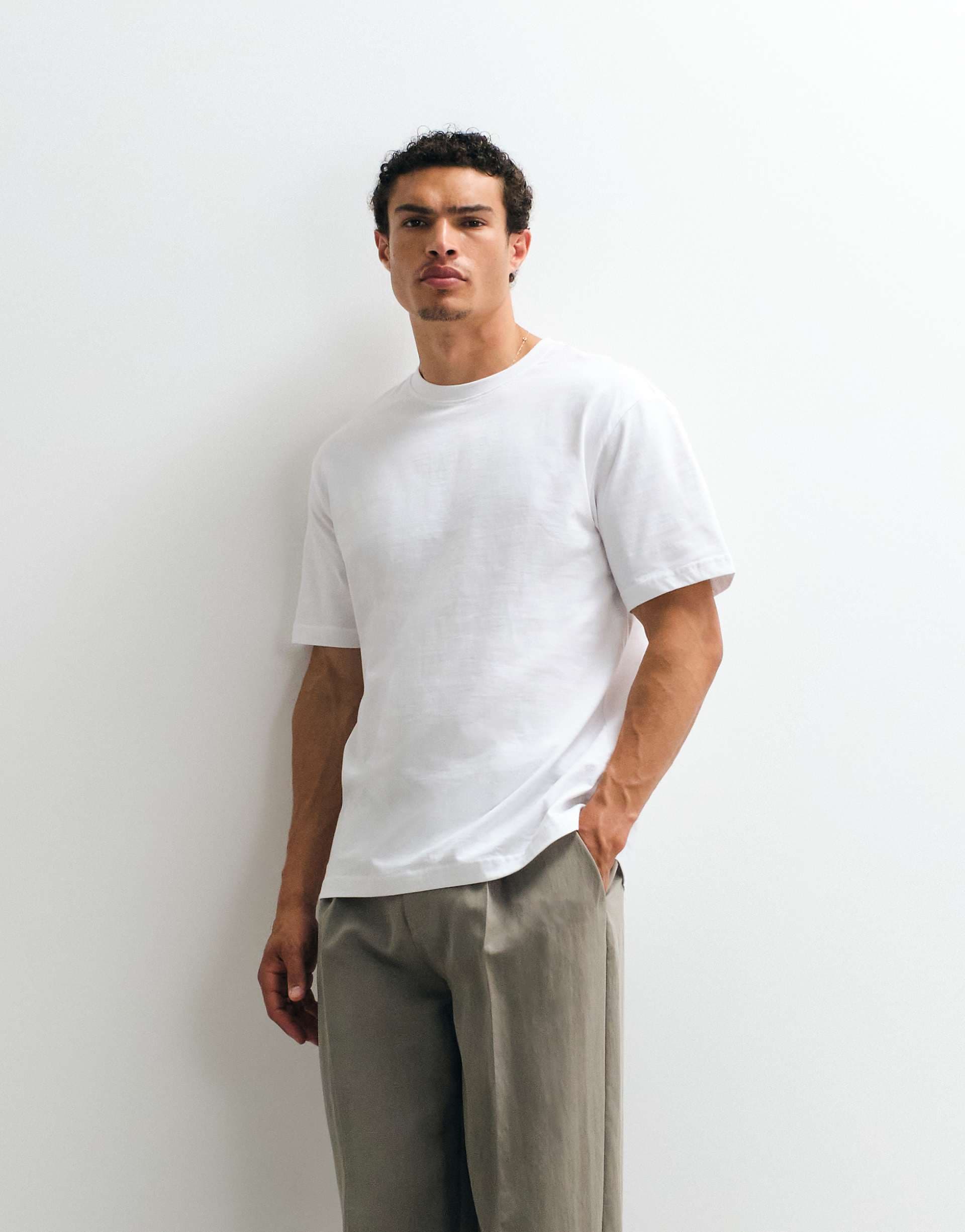 Only & Sons relaxed t-shirt in white