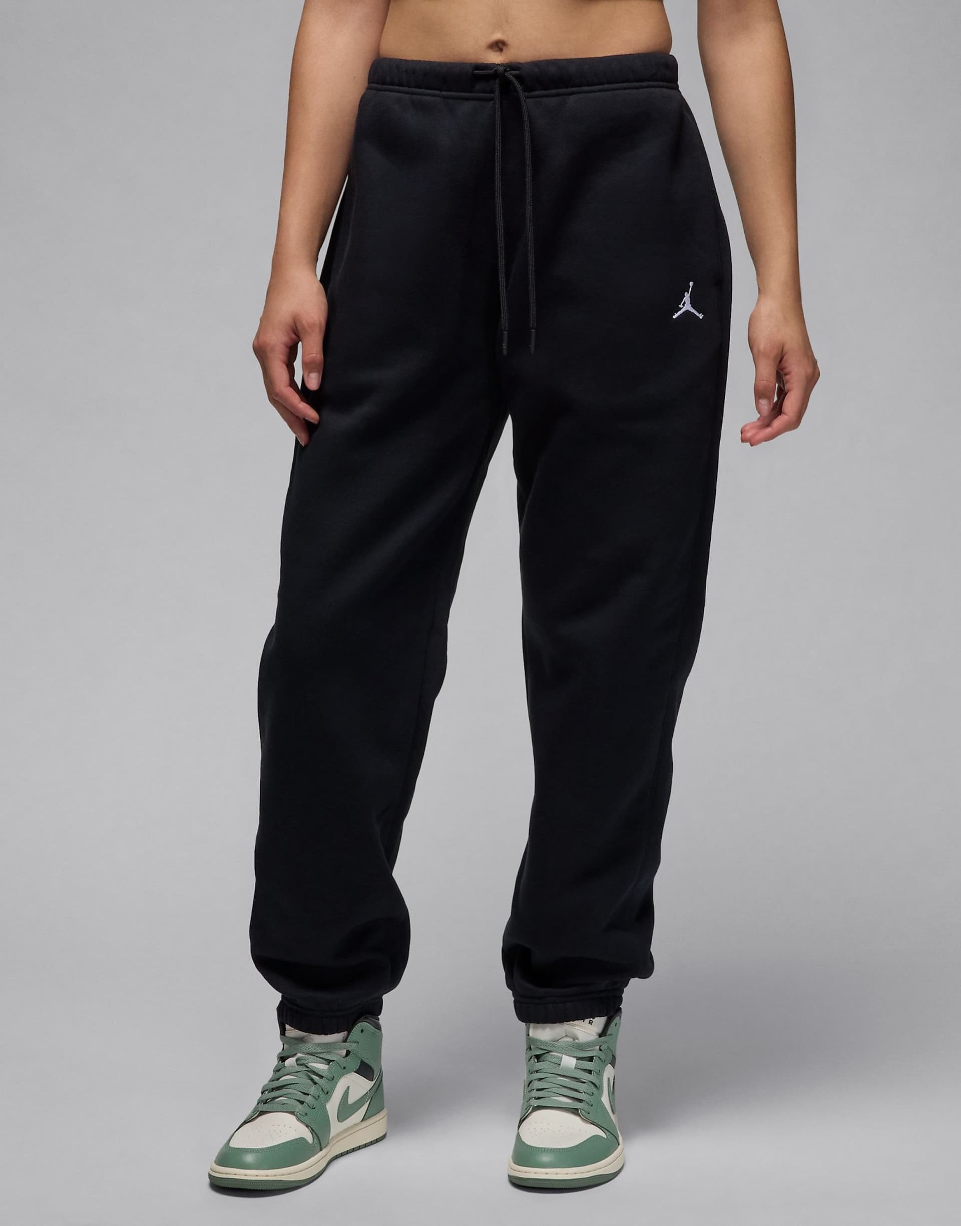 Jordan Brooklyn fleece sweatpants in black