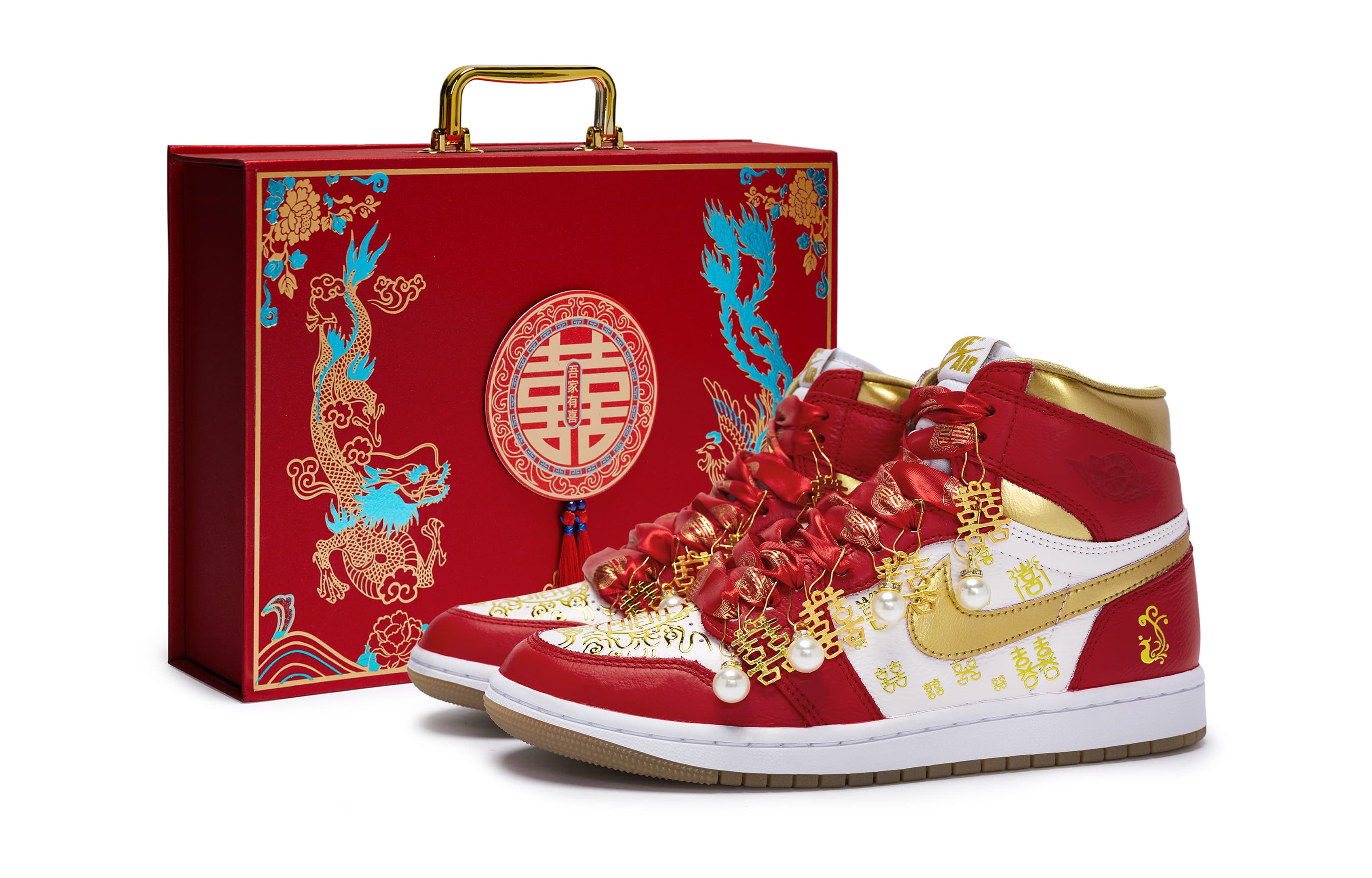 JORDAN Air JORDAN 1 Vintage Basketball Shoes Women's High Top Gold/White