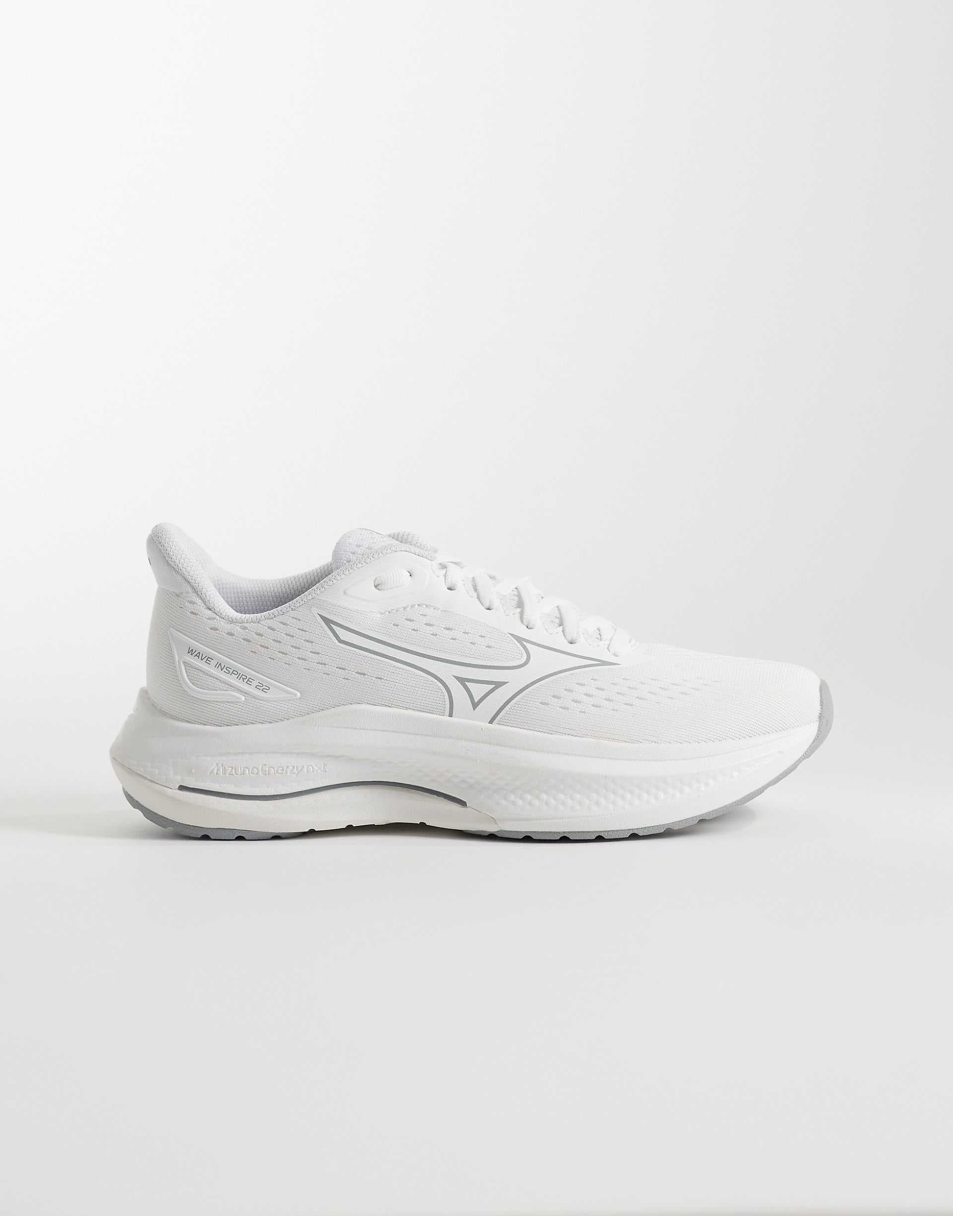 Mizuno Wave Inspire 22 sneakers in white
