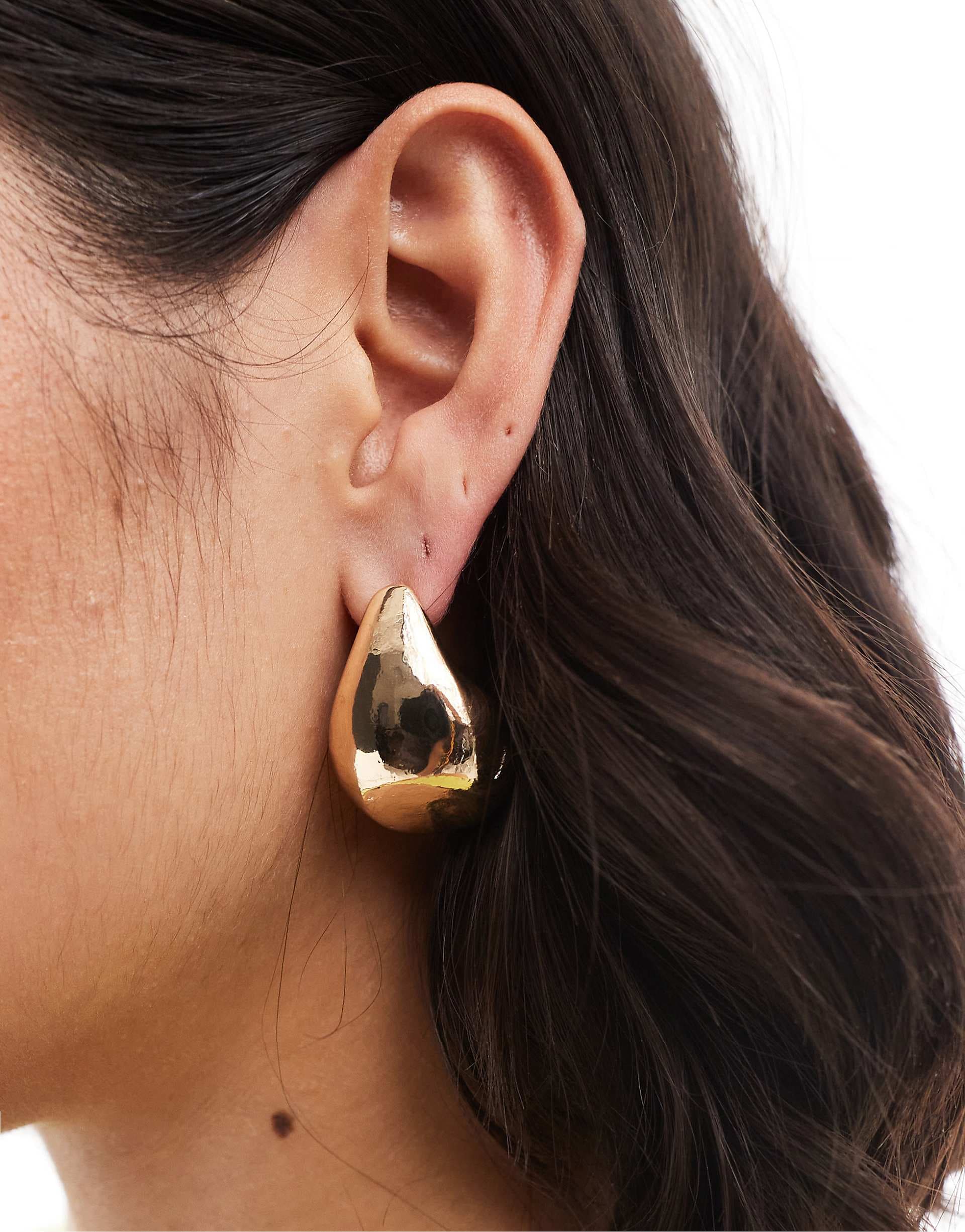 Pieces oversized chunky droplet earrings in gold