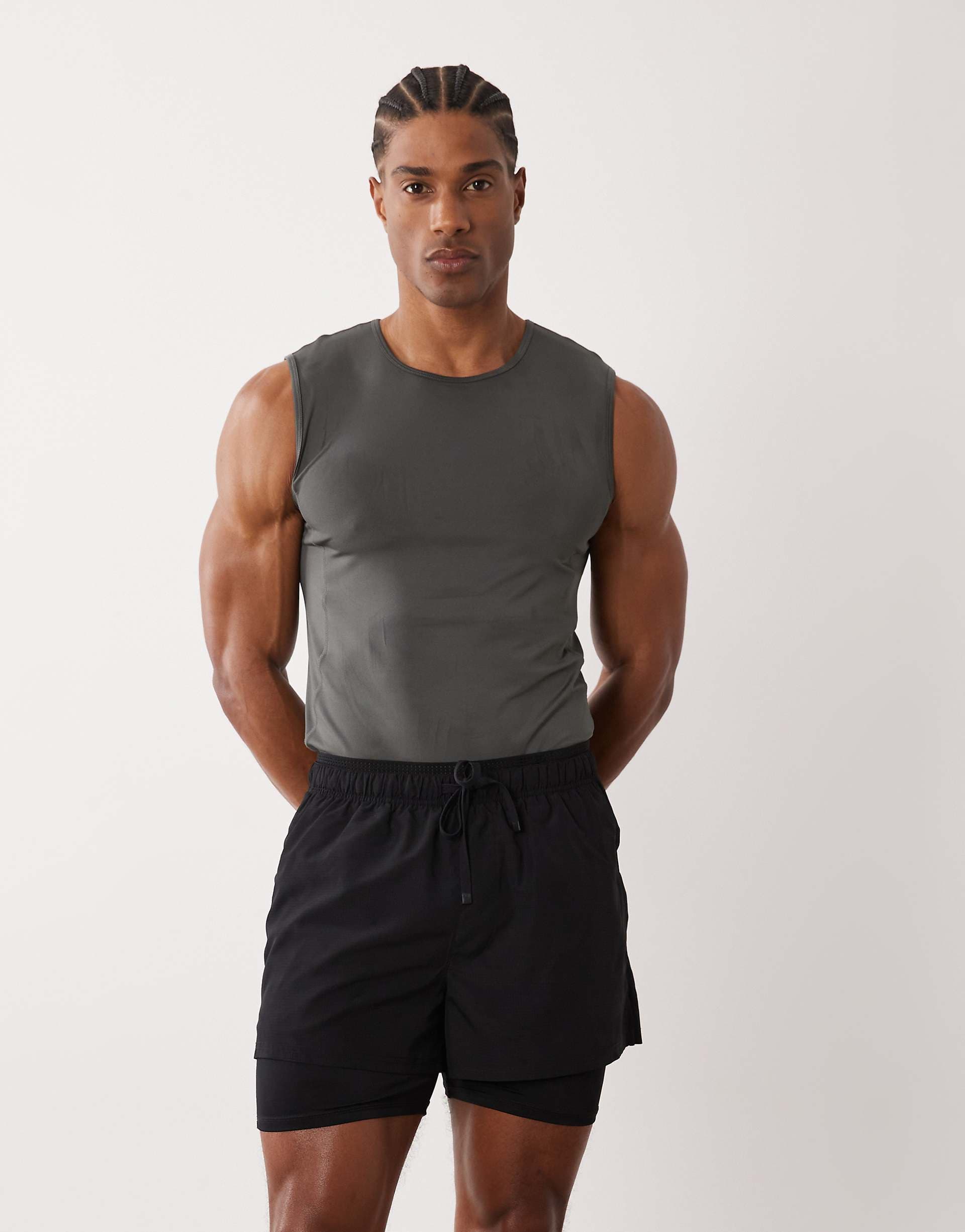 4505 2-in-1 quick dry woven running shorts with zip pockets in black