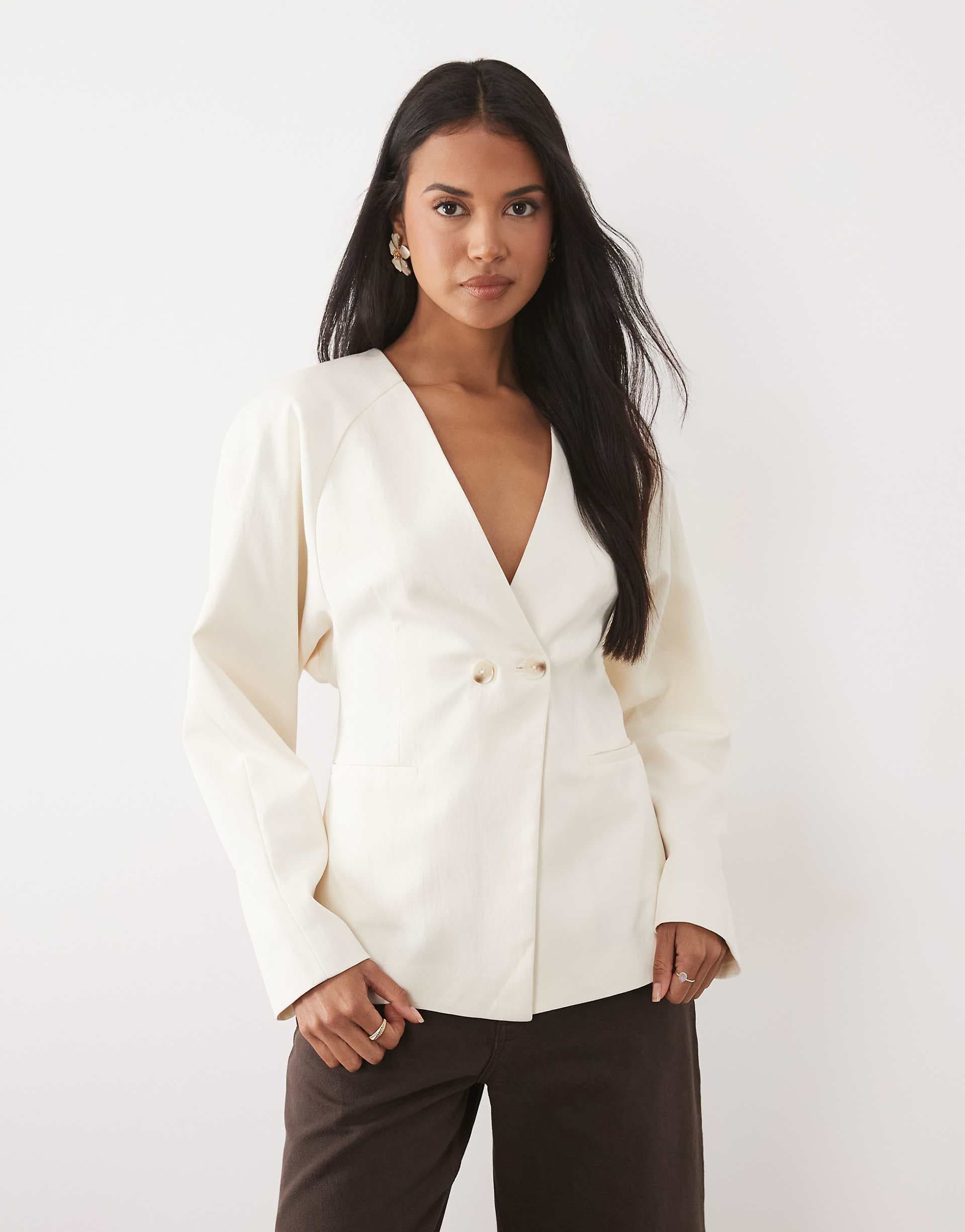 ASOS DESIGN Tailored batwing double breasted blazer in white