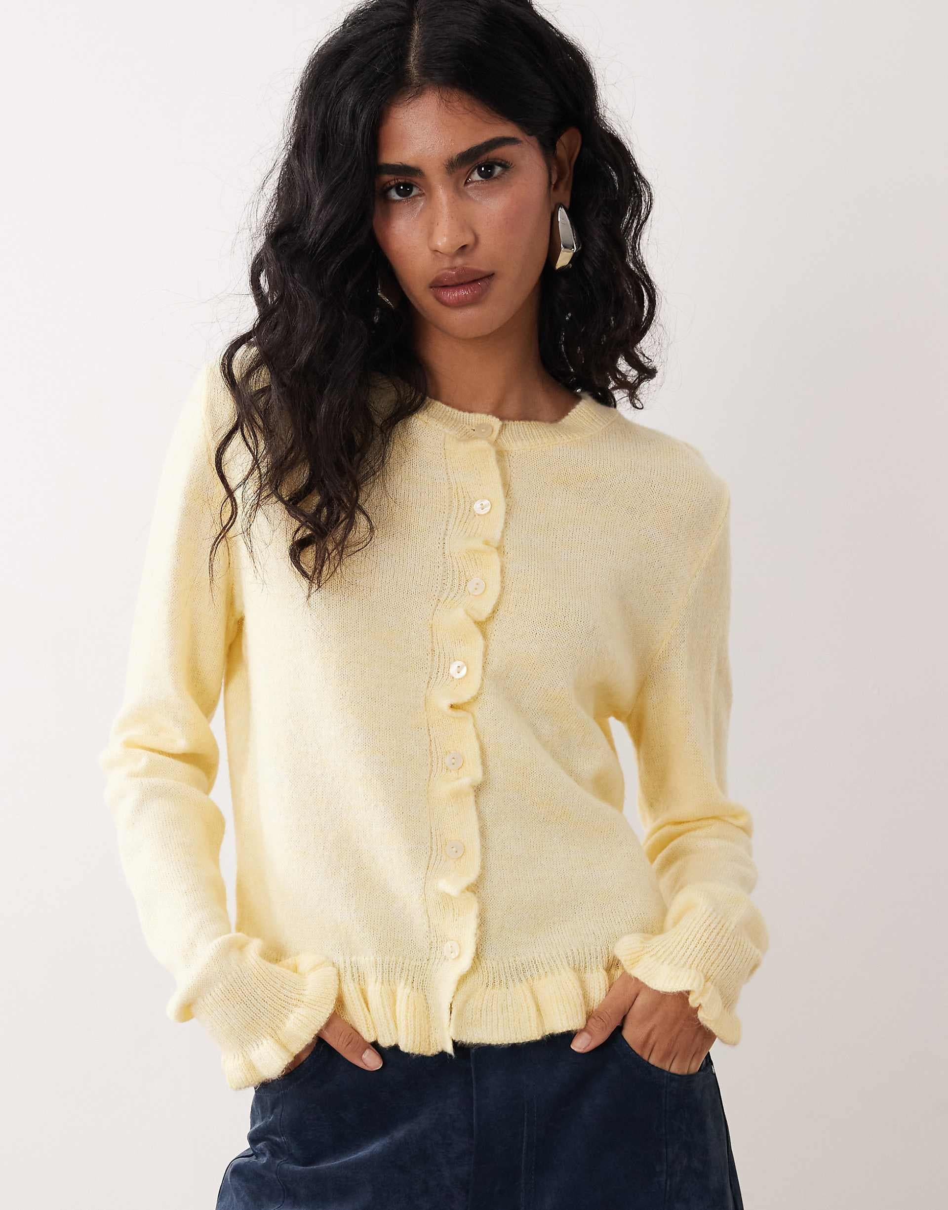 JDY frill details knit cardigan in pastel yellow