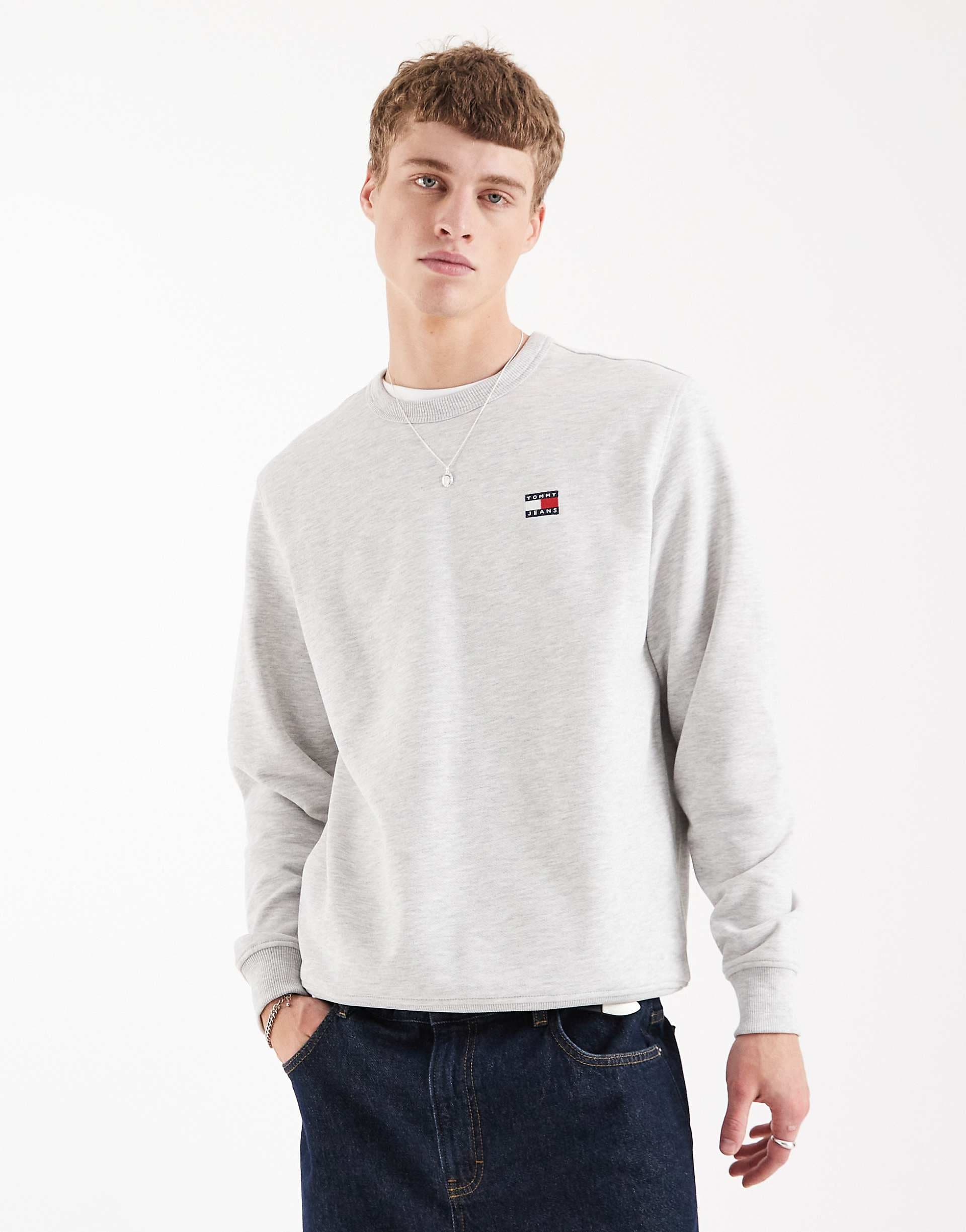 Tommy Jeans badge crew neck sweatshirt in gray