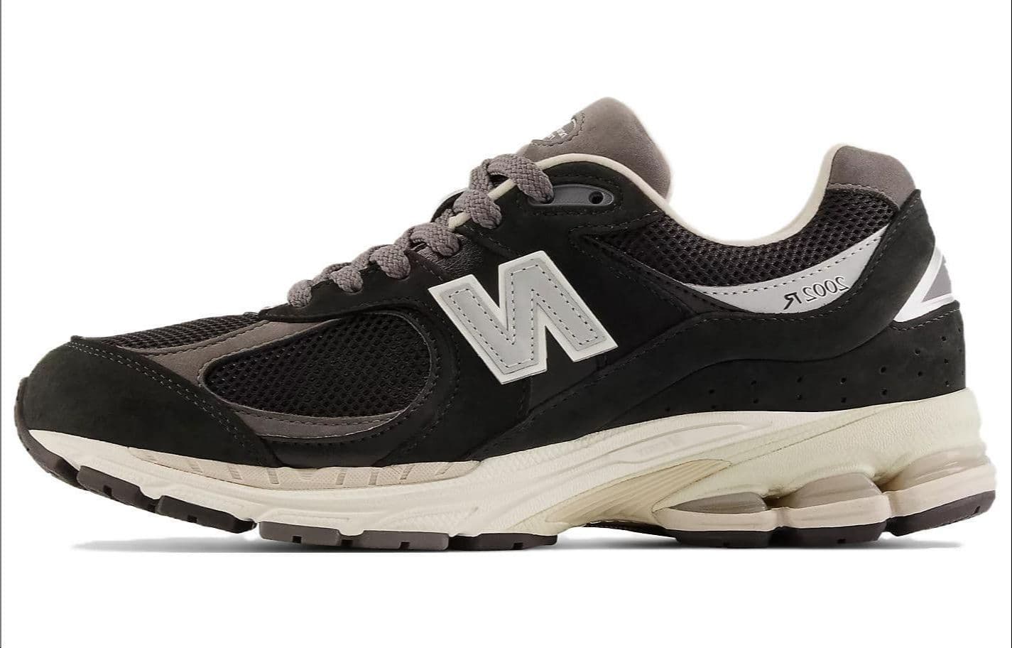 New Balance 2002R Black Castlerock