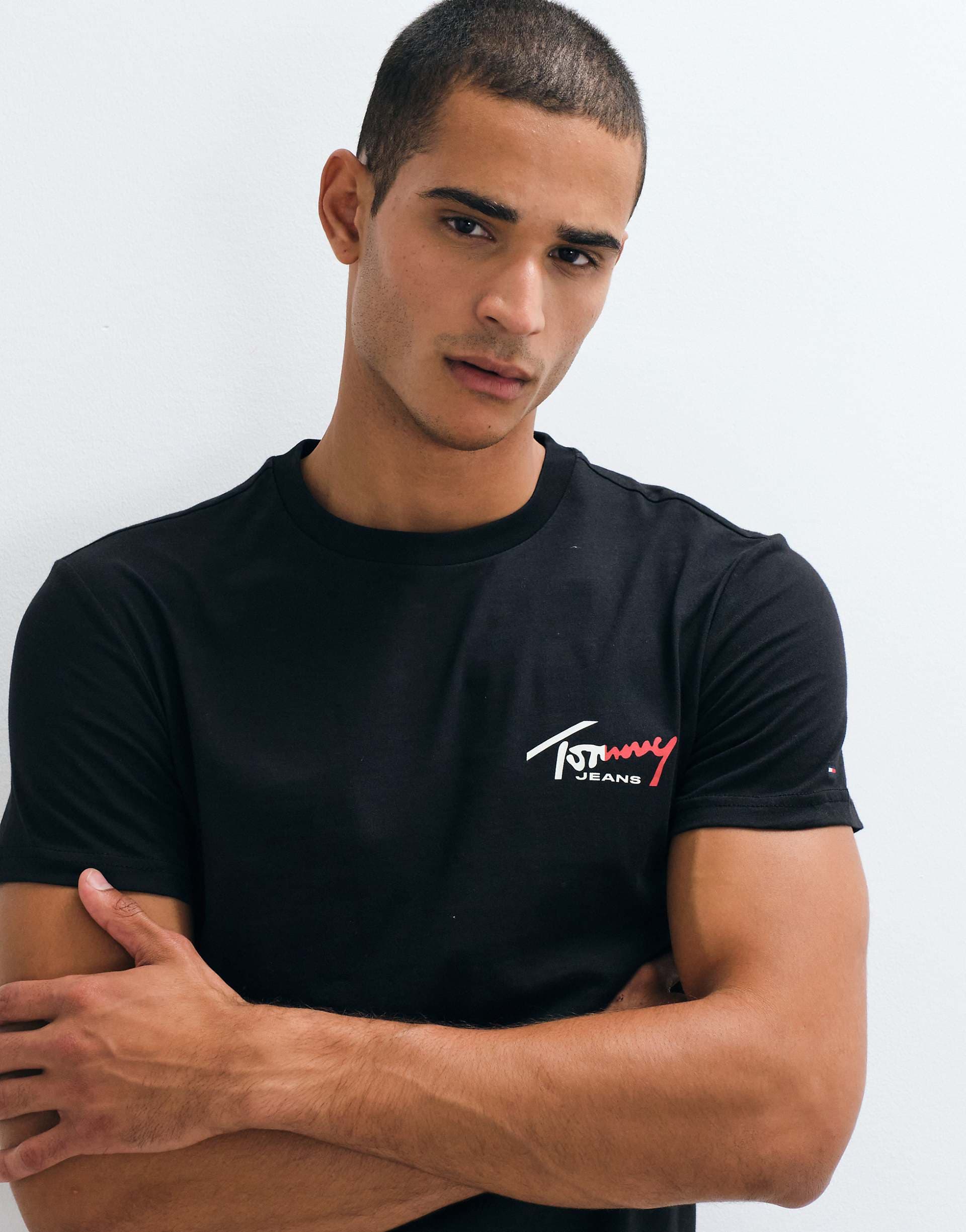 Tommy Jeans chest logo slim fit T-shirt in black