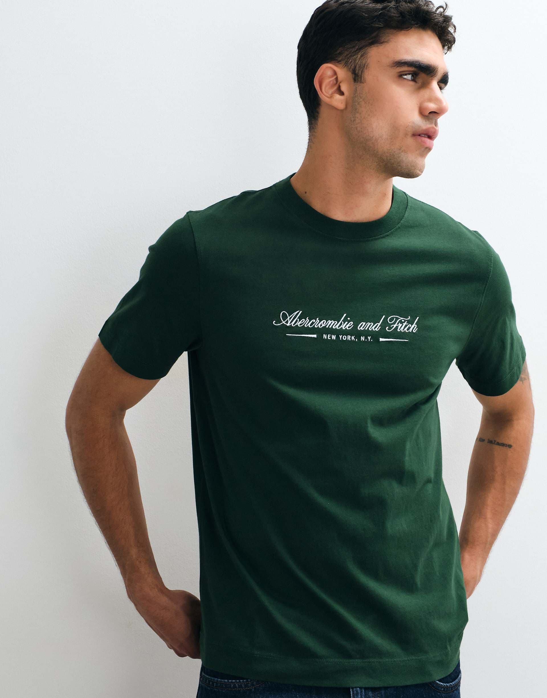 Abercrombie & Fitch trend chest script logo T-shirt in dark green