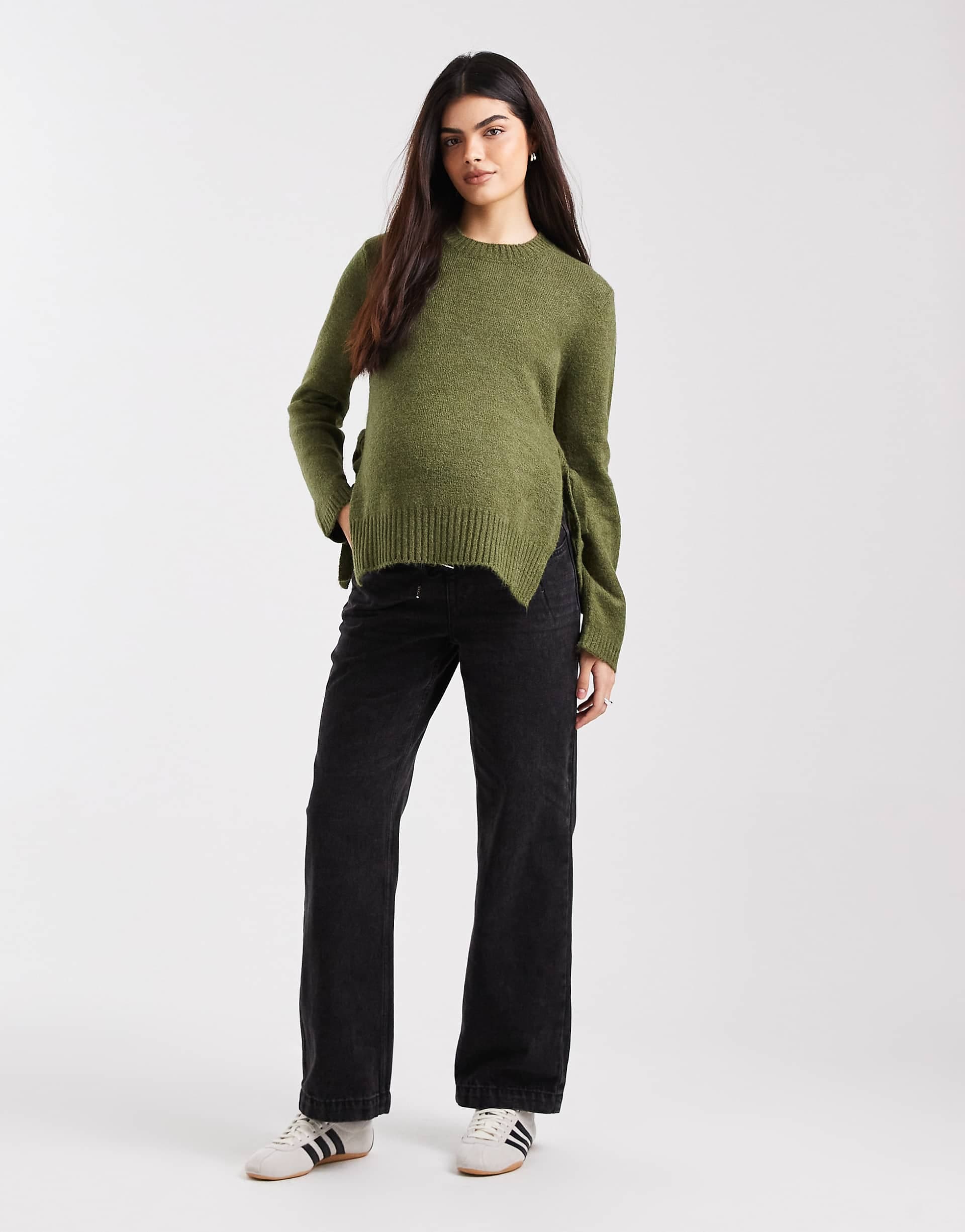 Mamalicious Maternity under the bump adjustable waist wide leg jeans in black wash