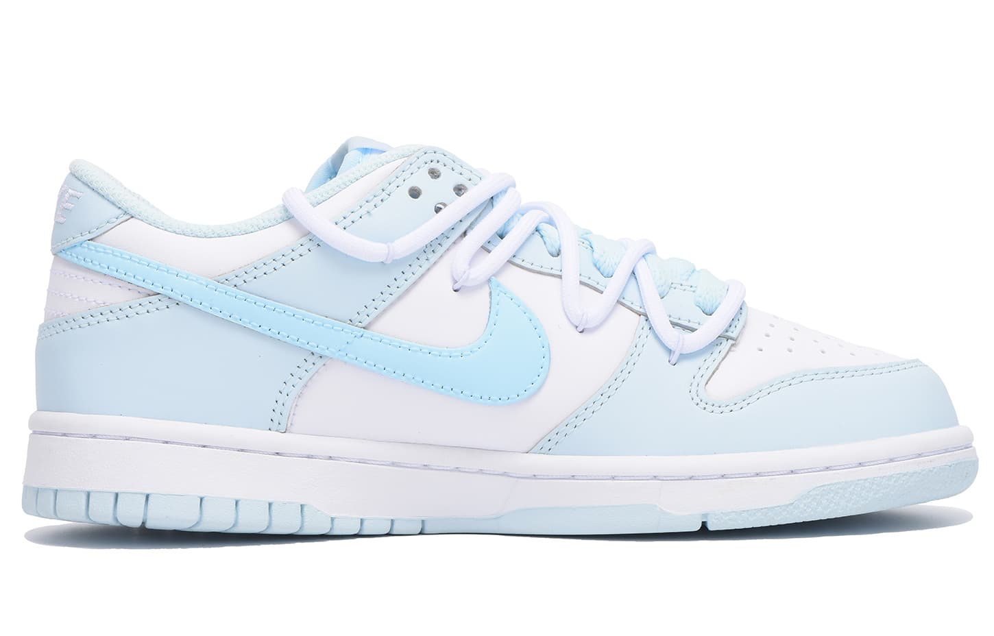 Nike Dunk Skateboard Shoes Women's Low-Top White Blue