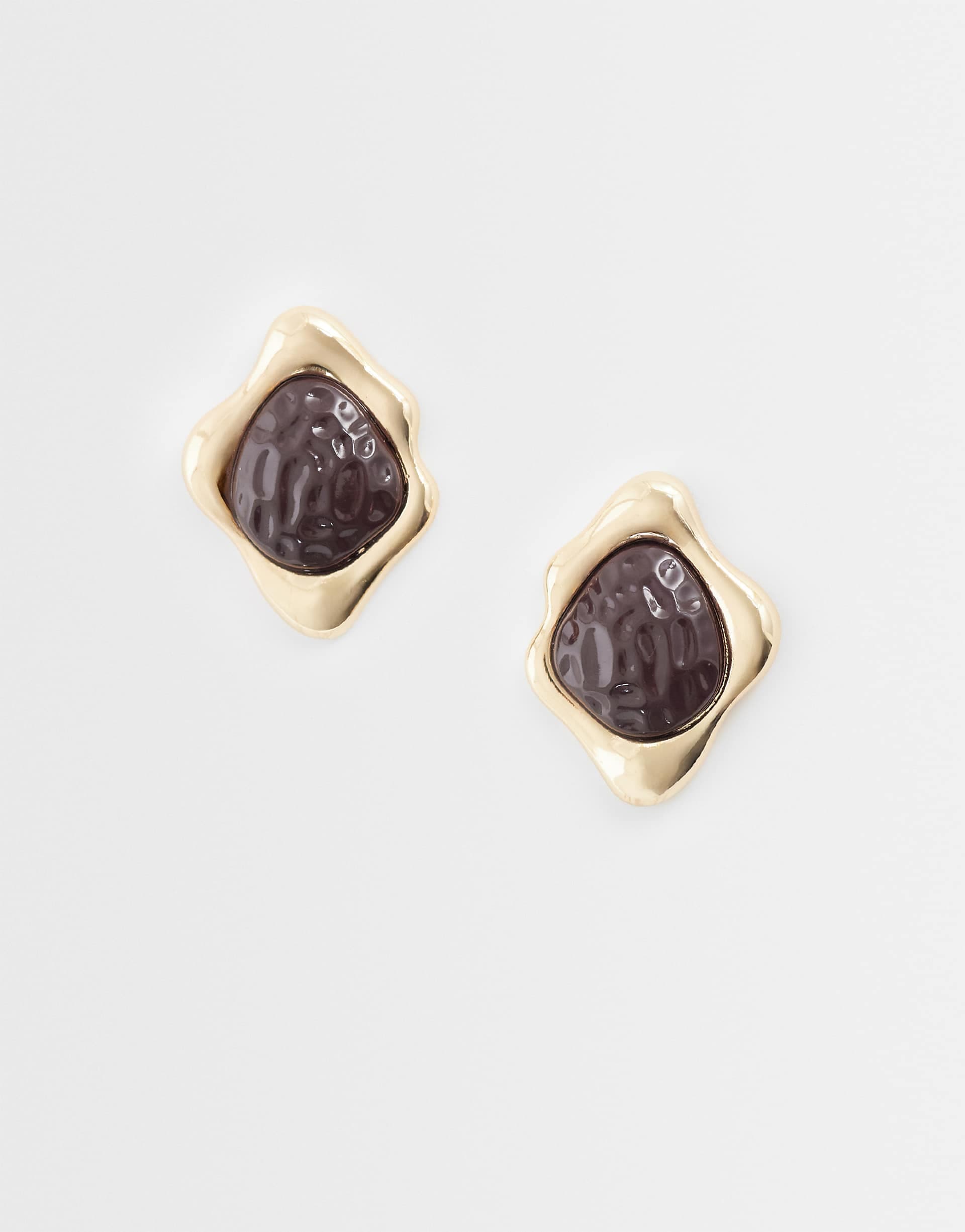 ASOS DESIGN large studs with molten design and burgundy center in gold tone