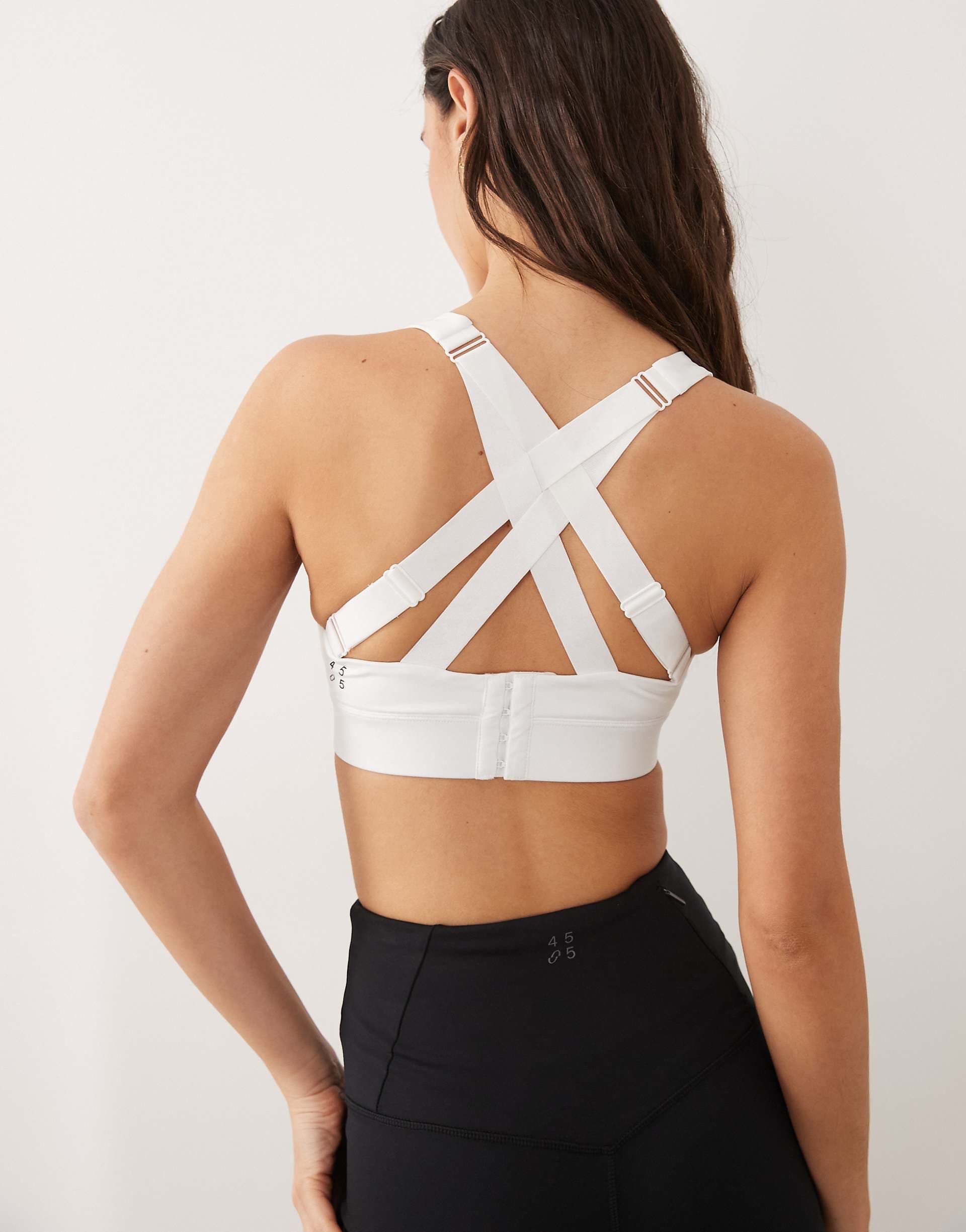4505 Icon active high support sports bra with removable padding and adjustable straps in white