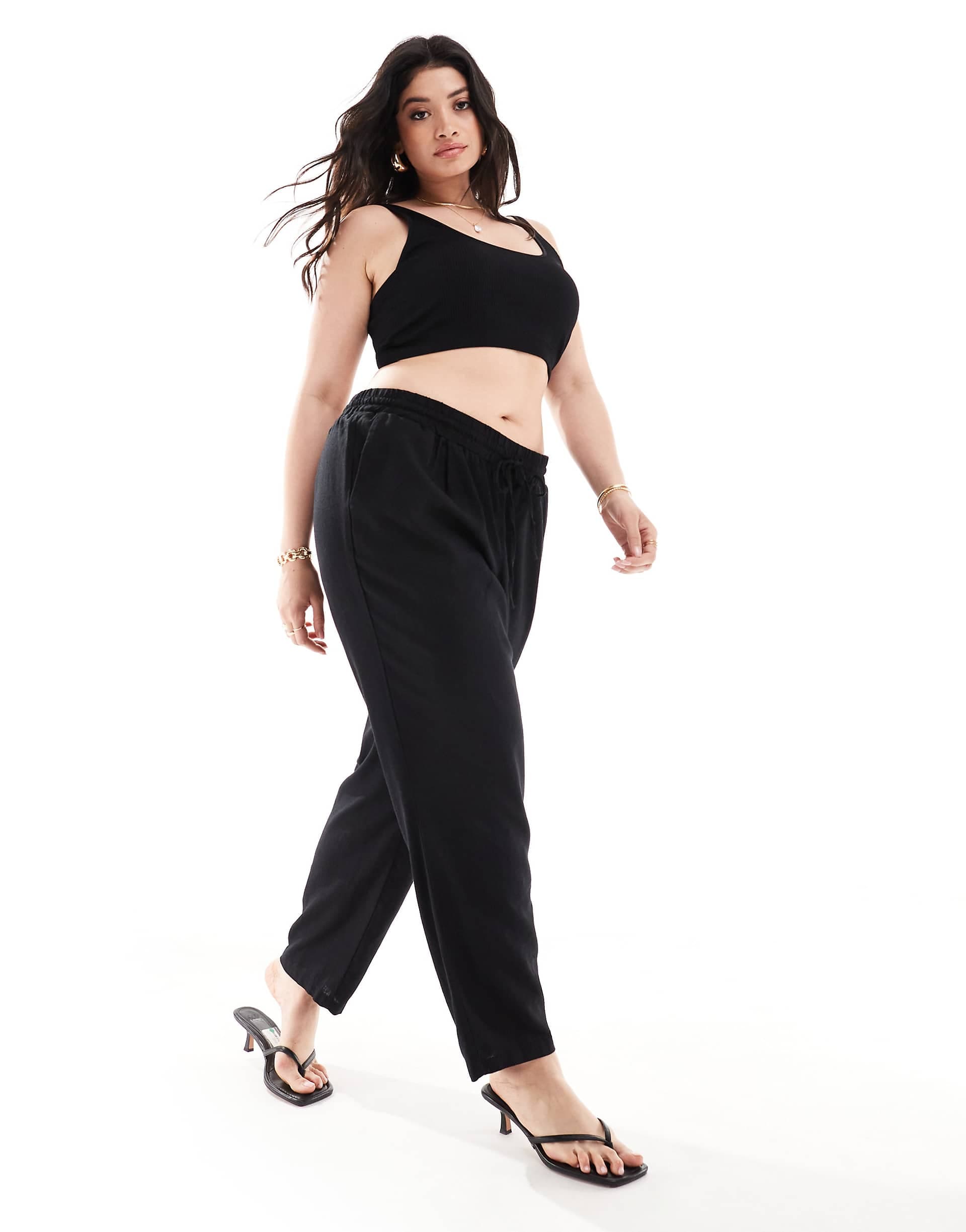Vero Moda Curve linen blend tapered pants in black