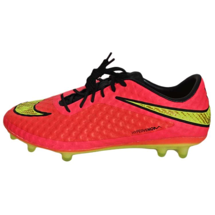 Nike HyperVenom Phantom Comfortable Versatile Soccer Cleats Men's Red