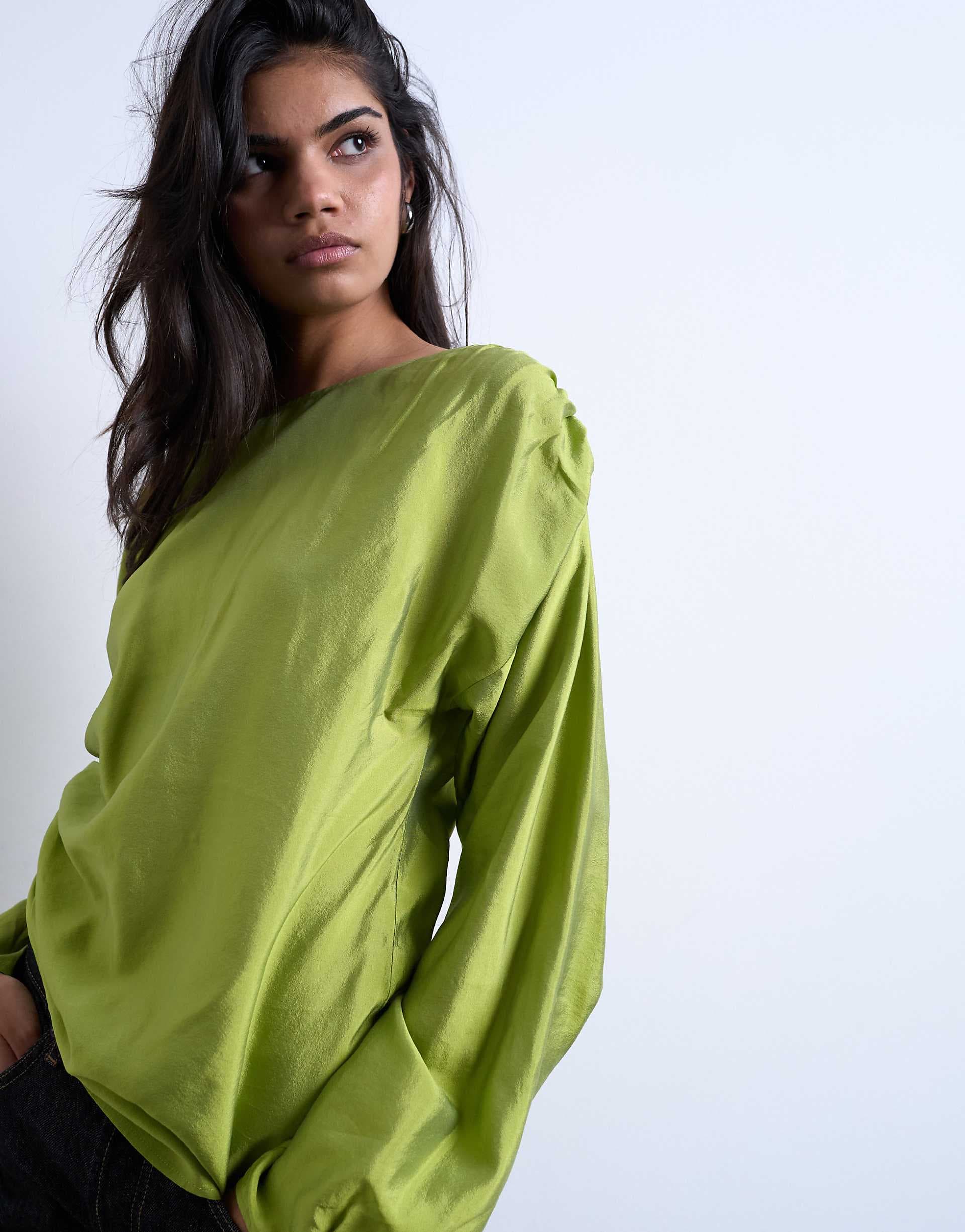 Topshop long sleeve ruched side top in green