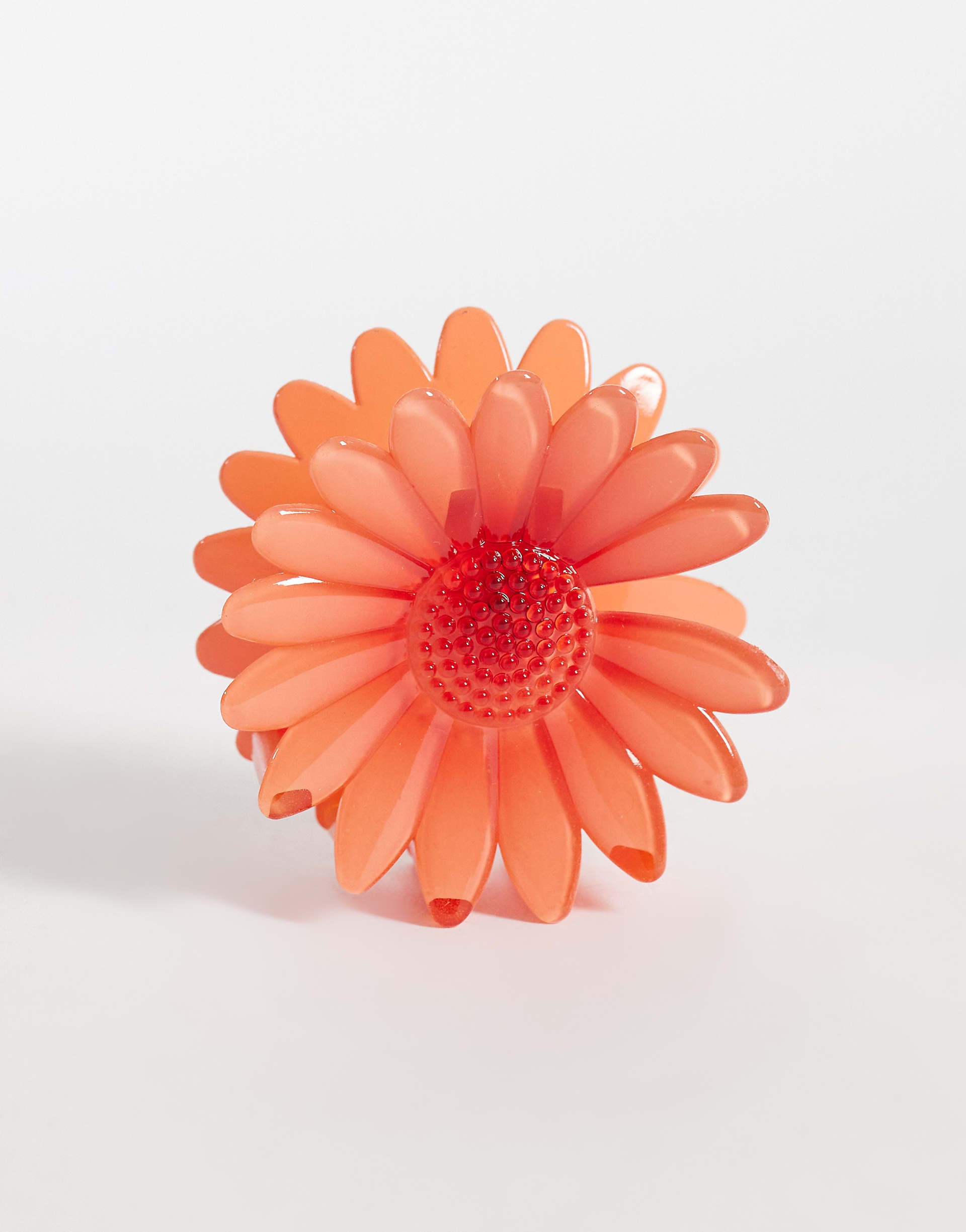 DesignB London flower hair claw in peach