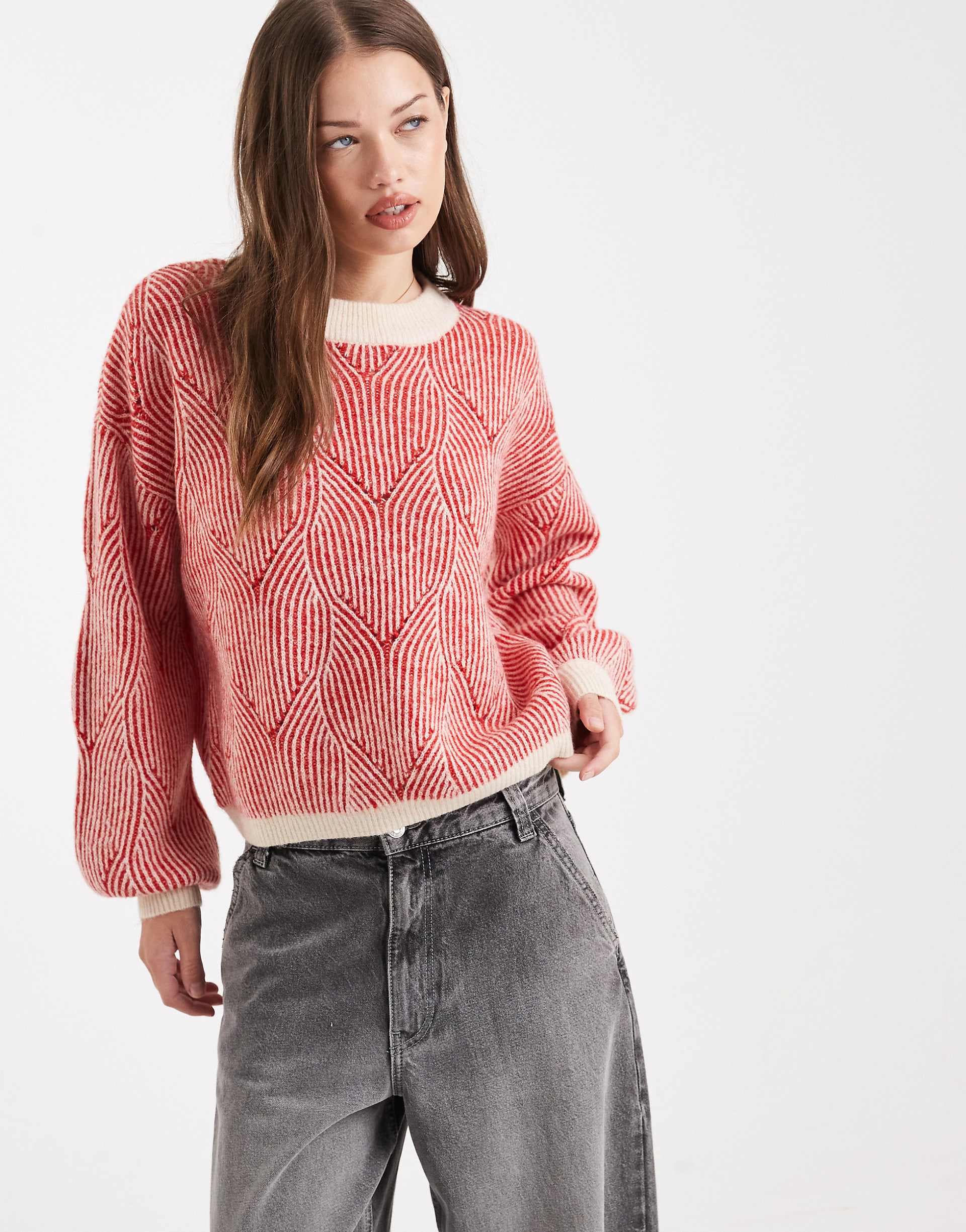 Pieces textured detail knit sweater in contrast red and cream