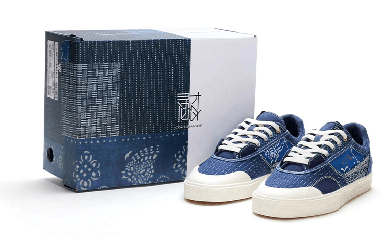 LiNing 50/50 Cotton Blend Vintage Fabric Durable Breathable Low-Top Skateboard Shoes Women's Blue White