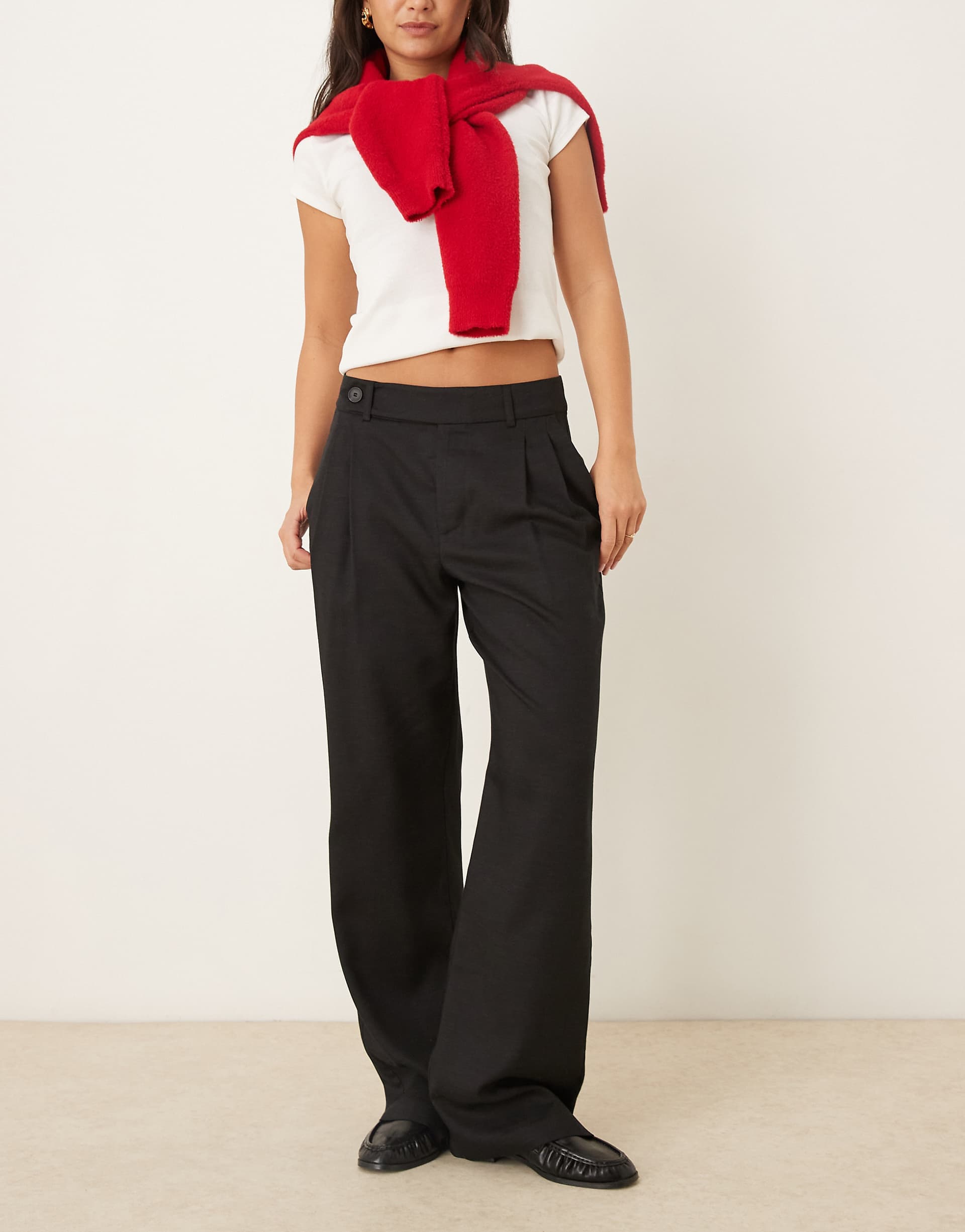 ASOS DESIGN tailored low rise relaxed straight leg pants in gray