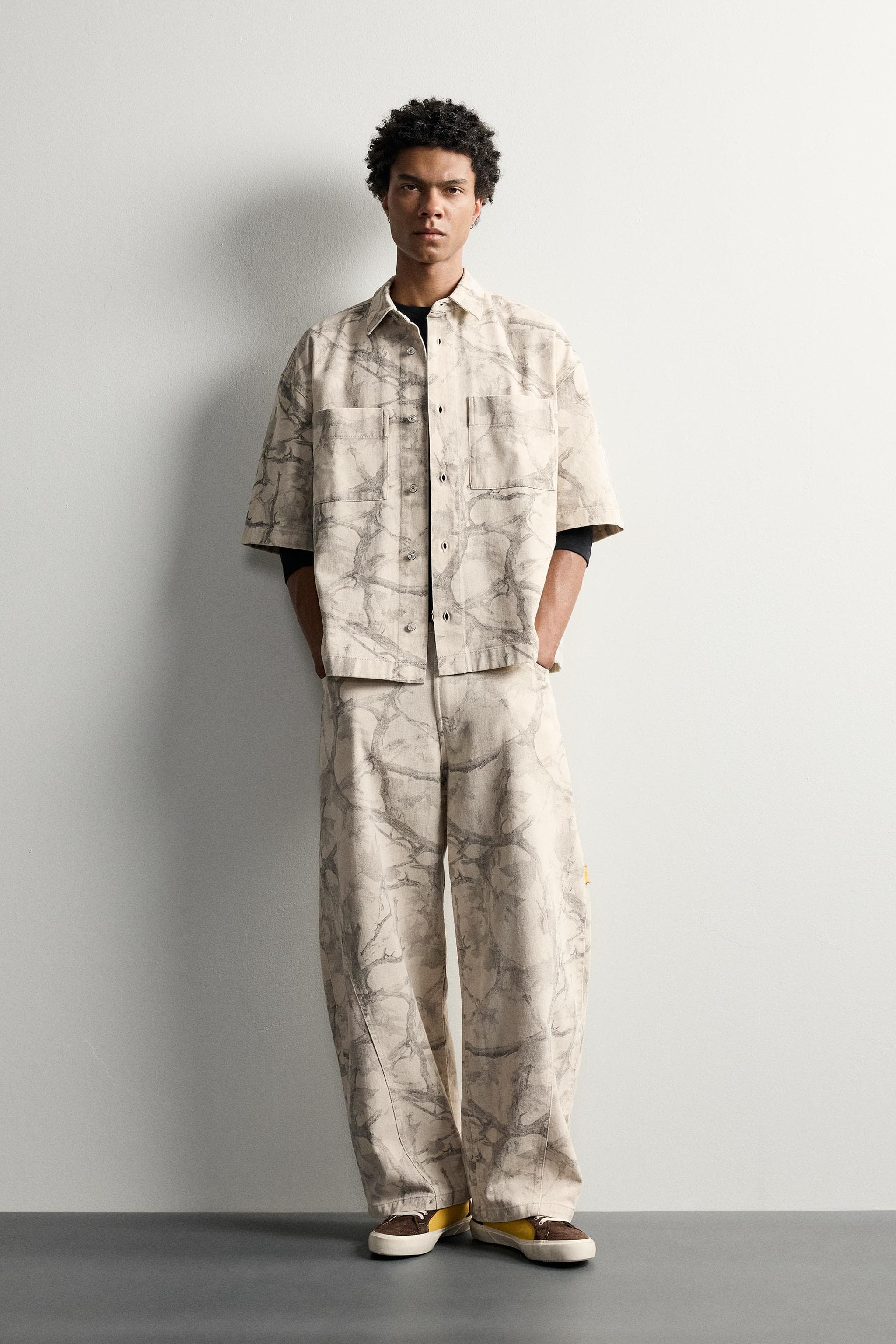 ABSTRACT PRINT BALLOON FIT TROUSERS