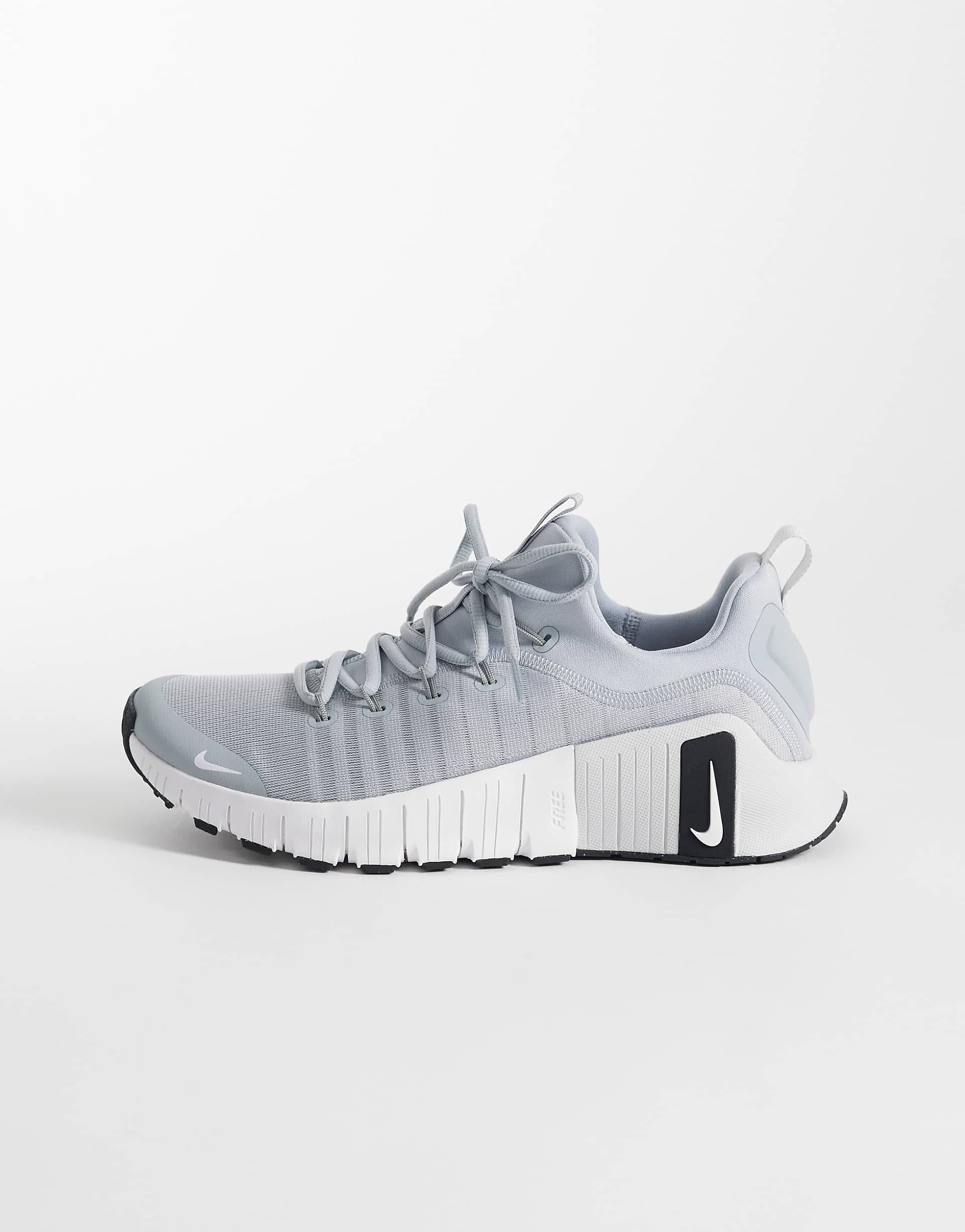 Nike Free Metcon 6 sneakers in gray