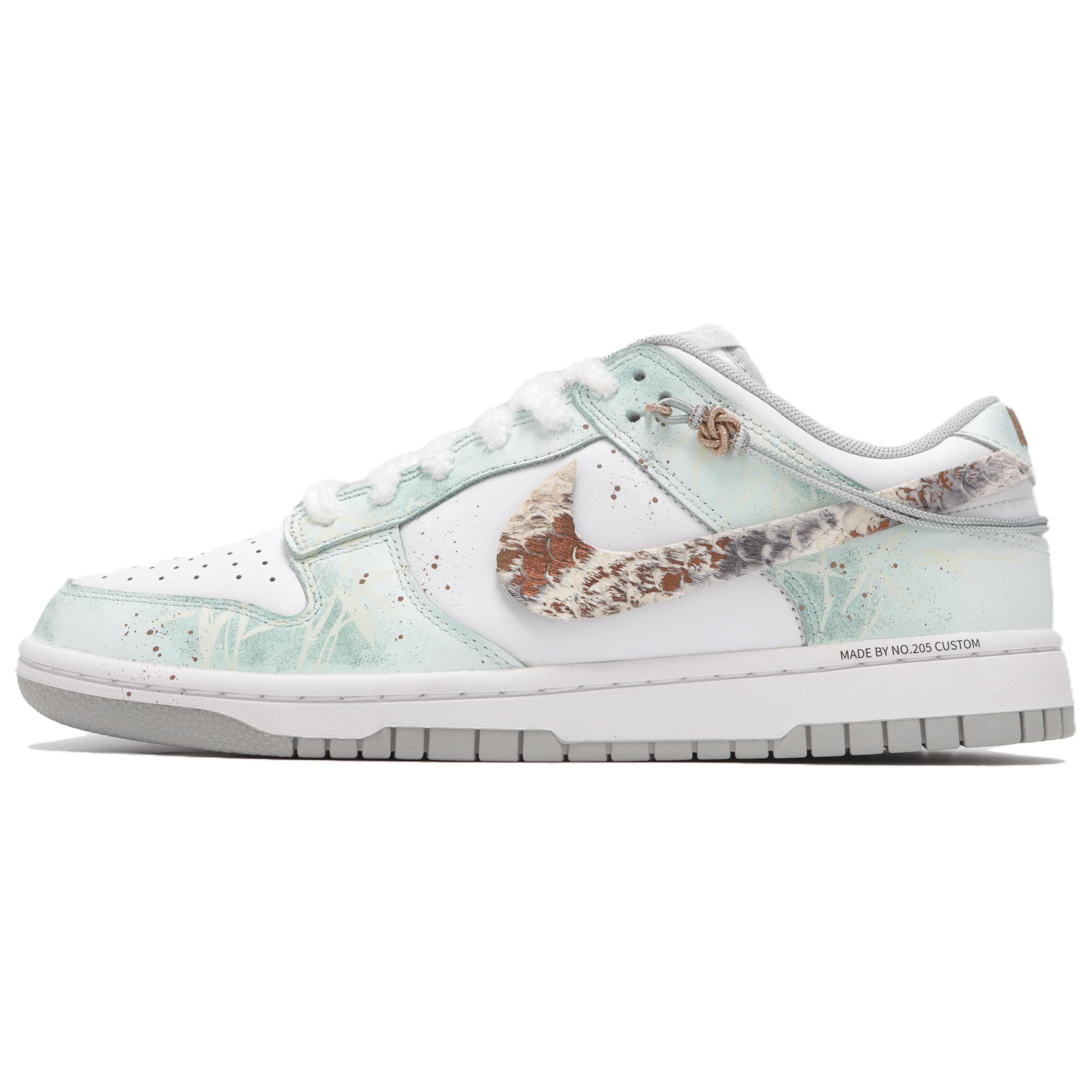 Custom SneakersNike Dunk CNY Year of the Horse Limited 'Jade Green Bamboo' Couple Dragon Scale Swoosh Gradient Ombre Distressed Chinese Style Daily Commute Heat Wave Fashion Versatile Cushioning Low-Top Sneakers Women's Sky Blue