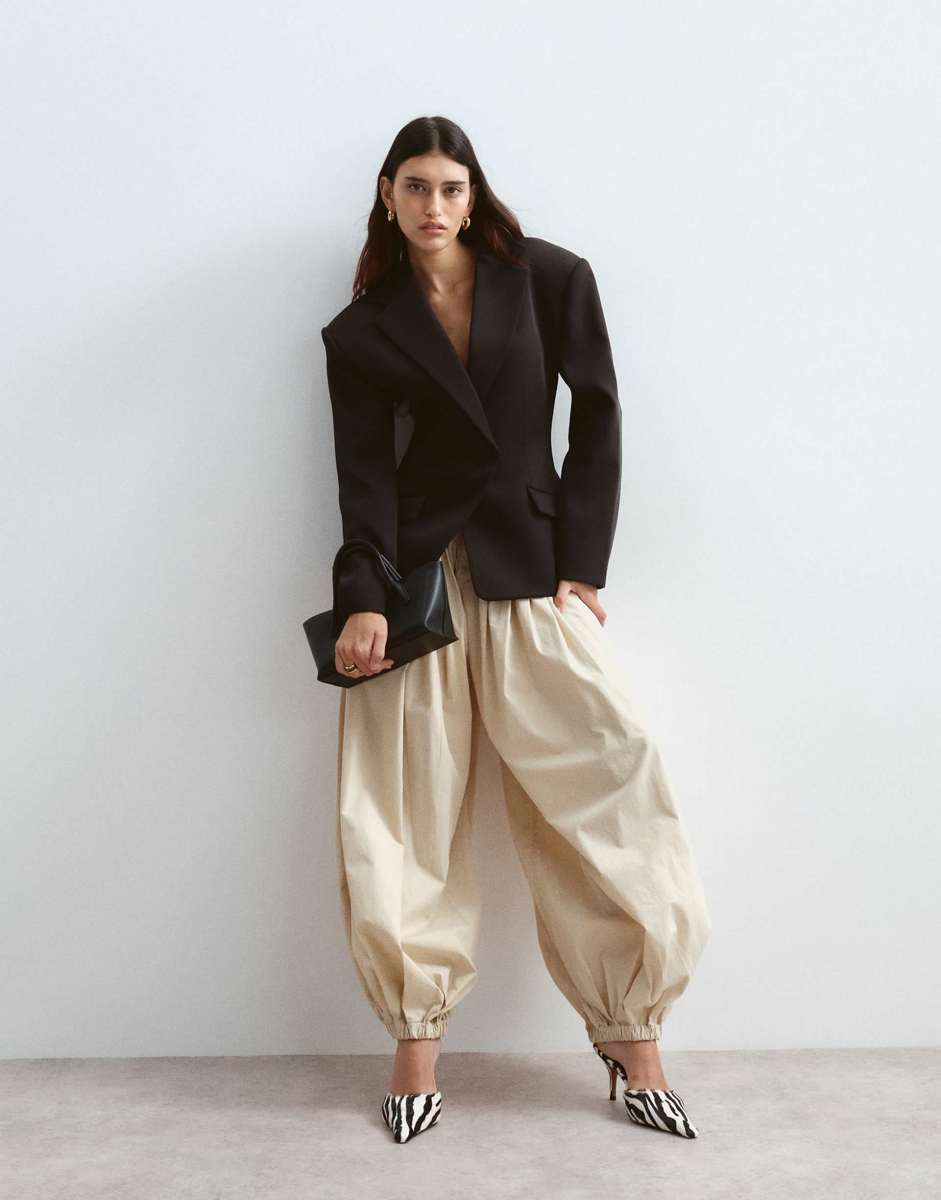 ARRANGE waist seam balloon leg pants in stone