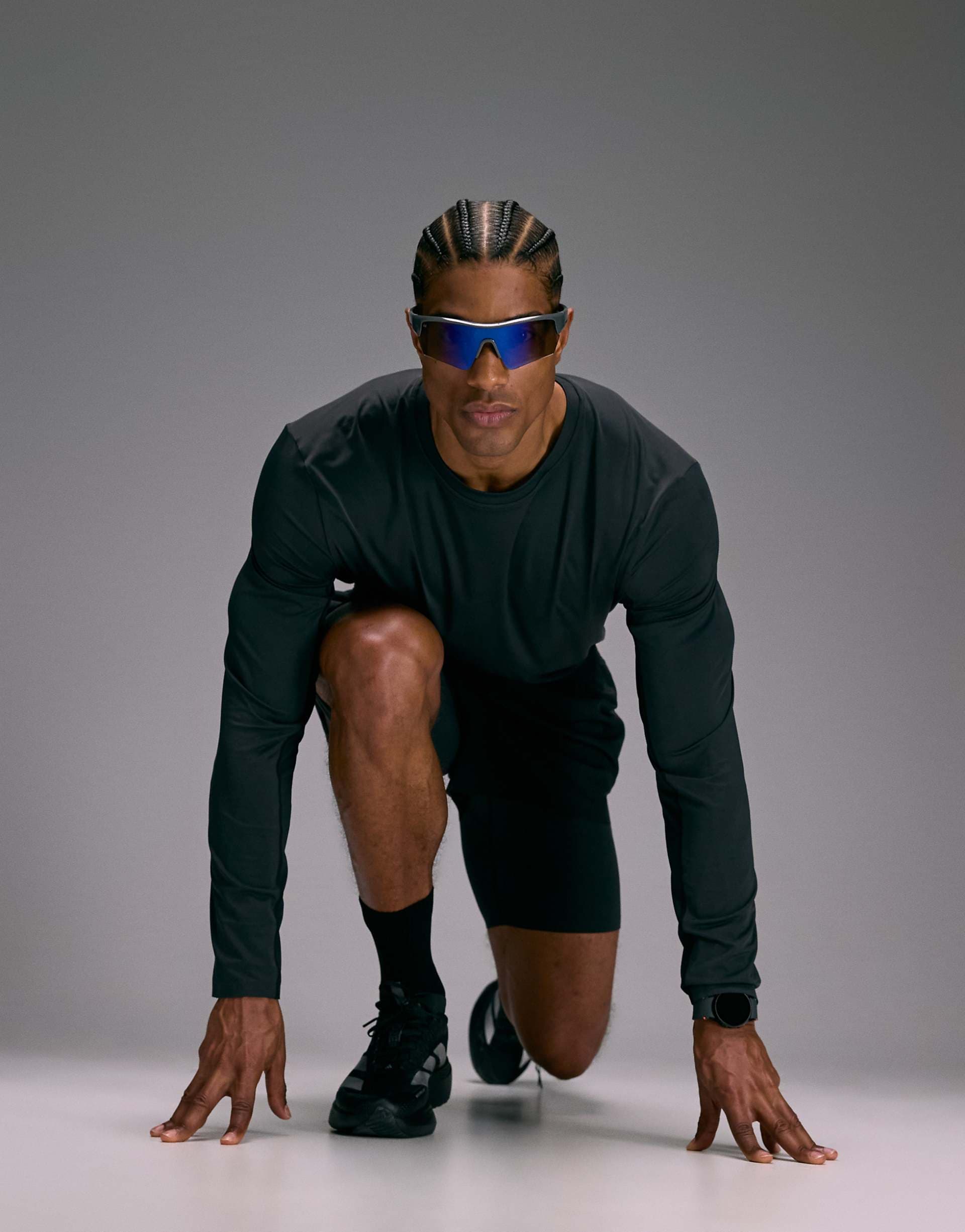 4505 Premium quick dry long sleeve running t-shirt with bonded seams and mesh panel in black
