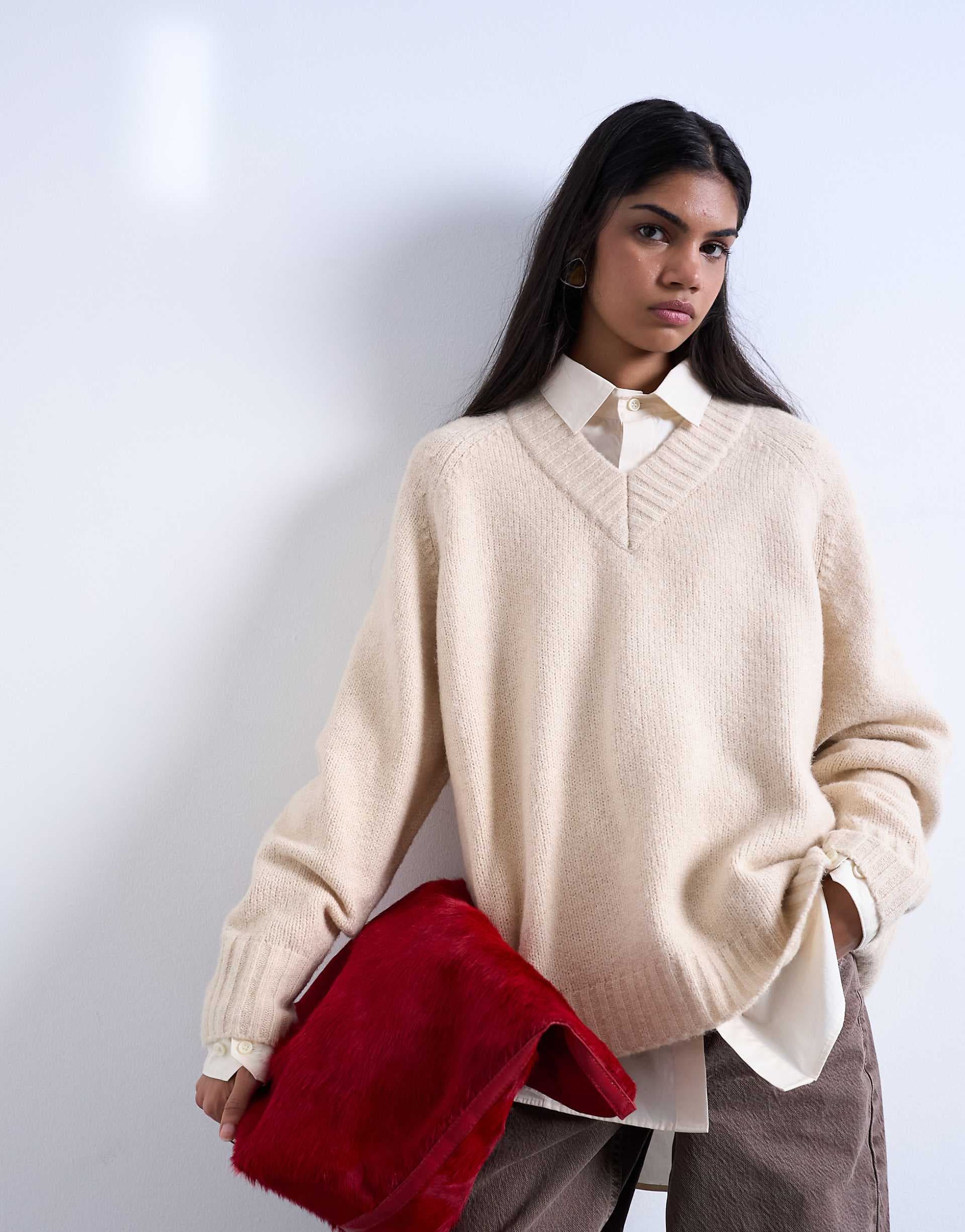 Topshop knit clean v-neck sweater in oat