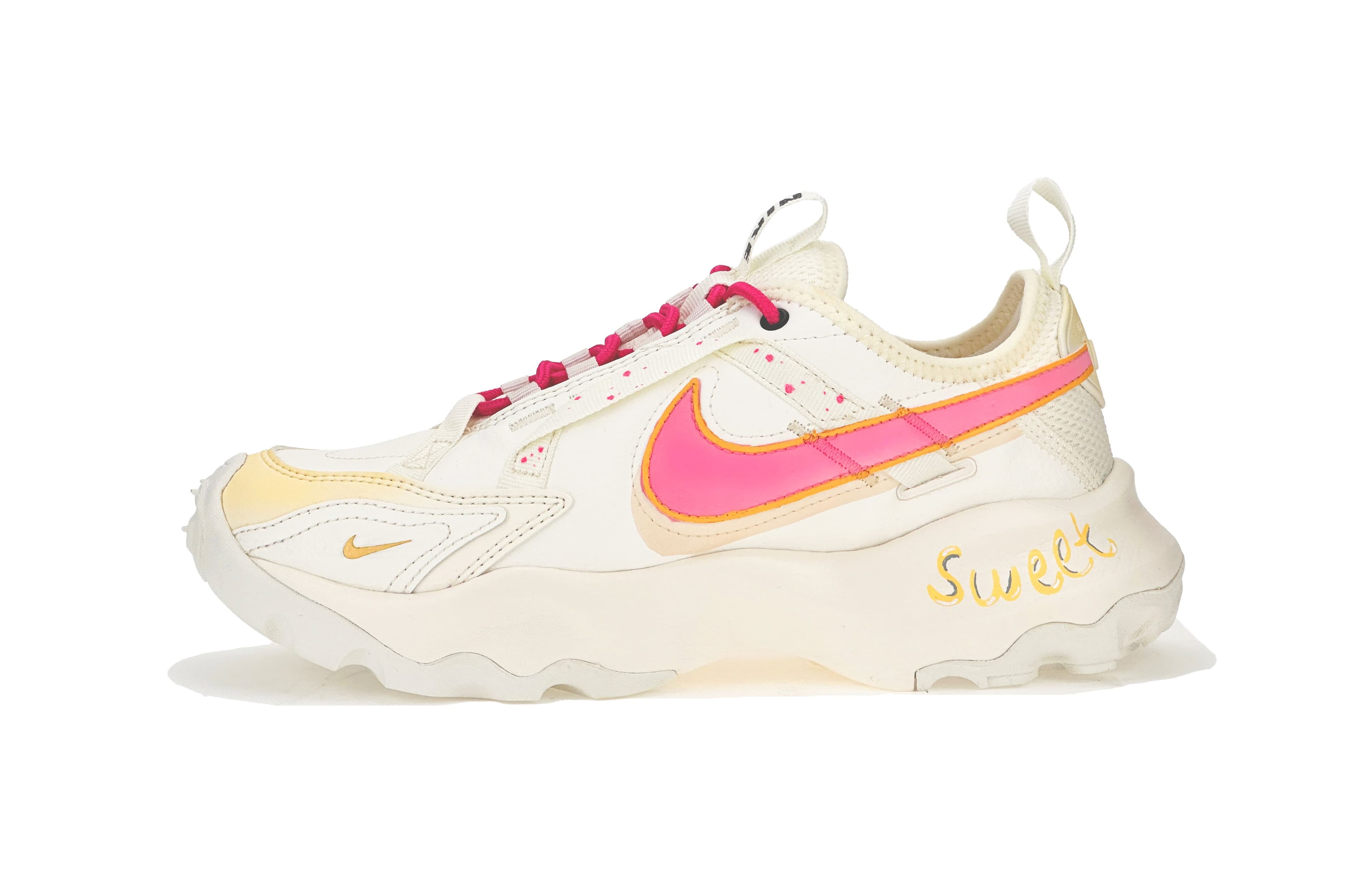 Nike TC 7900 Cushioning Wear-Resistant Casual Shoes Women's Beige Rose Red