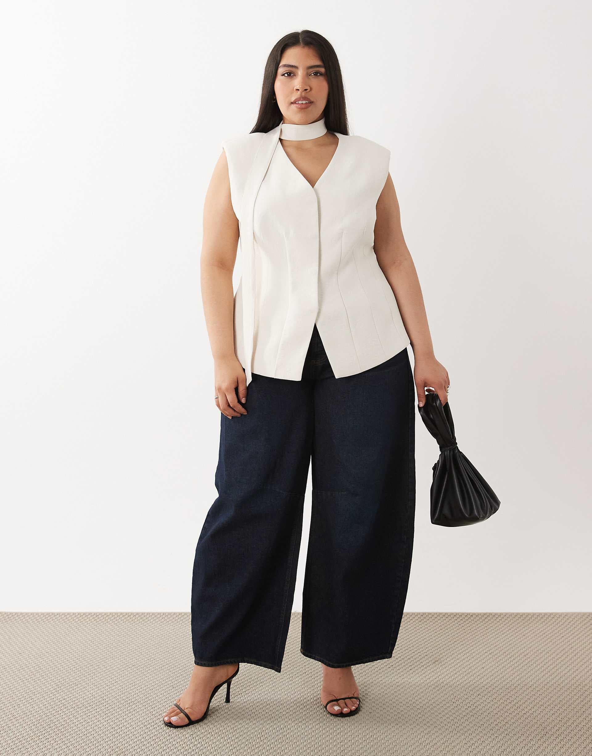 ASOS DESIGN Curve Tailored moulded hip longline vest in cream