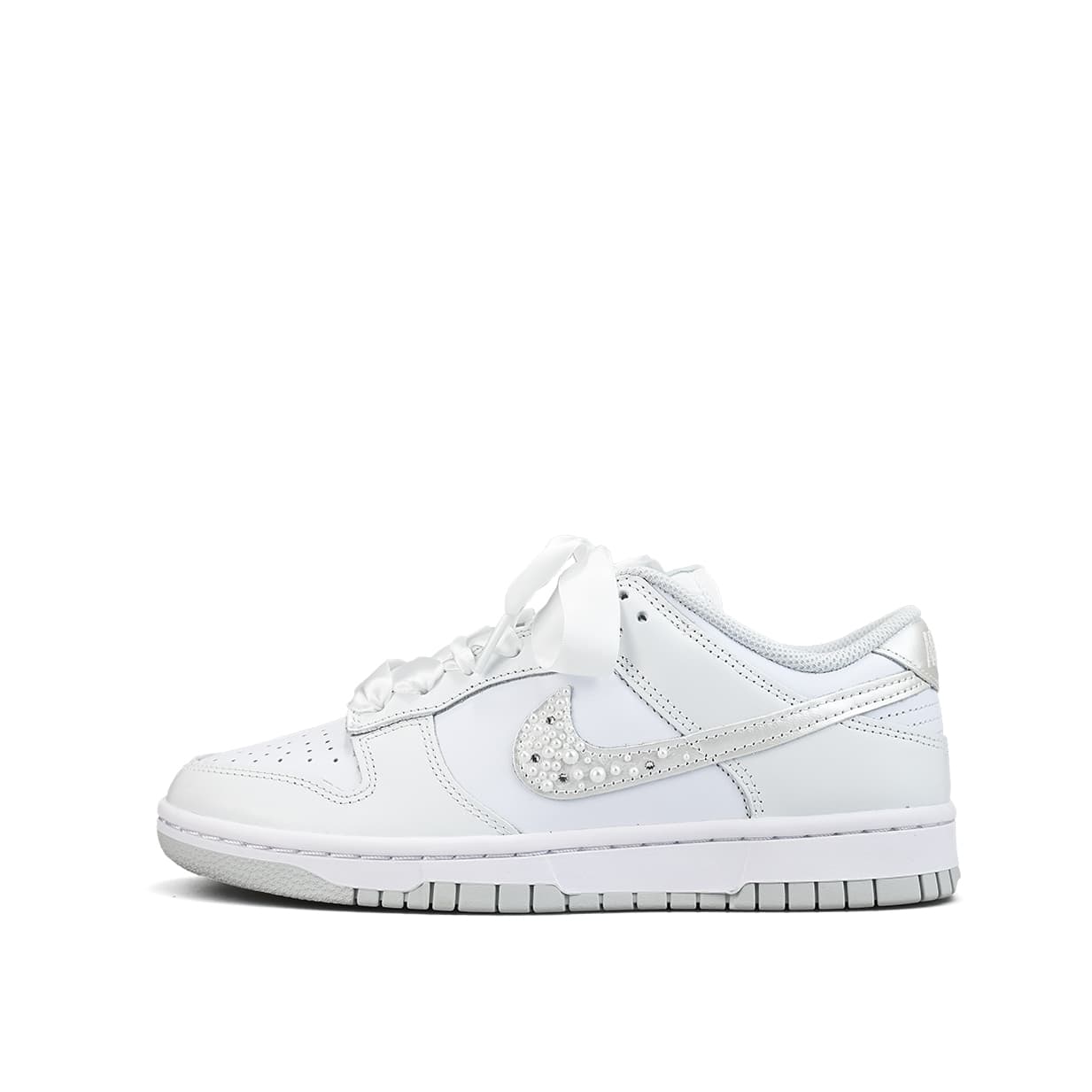【Custom Sneakers】Nike Dunk Silk Laces Thin Sole Pearl Mermaid Tears Silver Hook Chinese Style Comfortable Versatile Simple Anti-Slip Low-Top Skate Shoes Women's Silver White