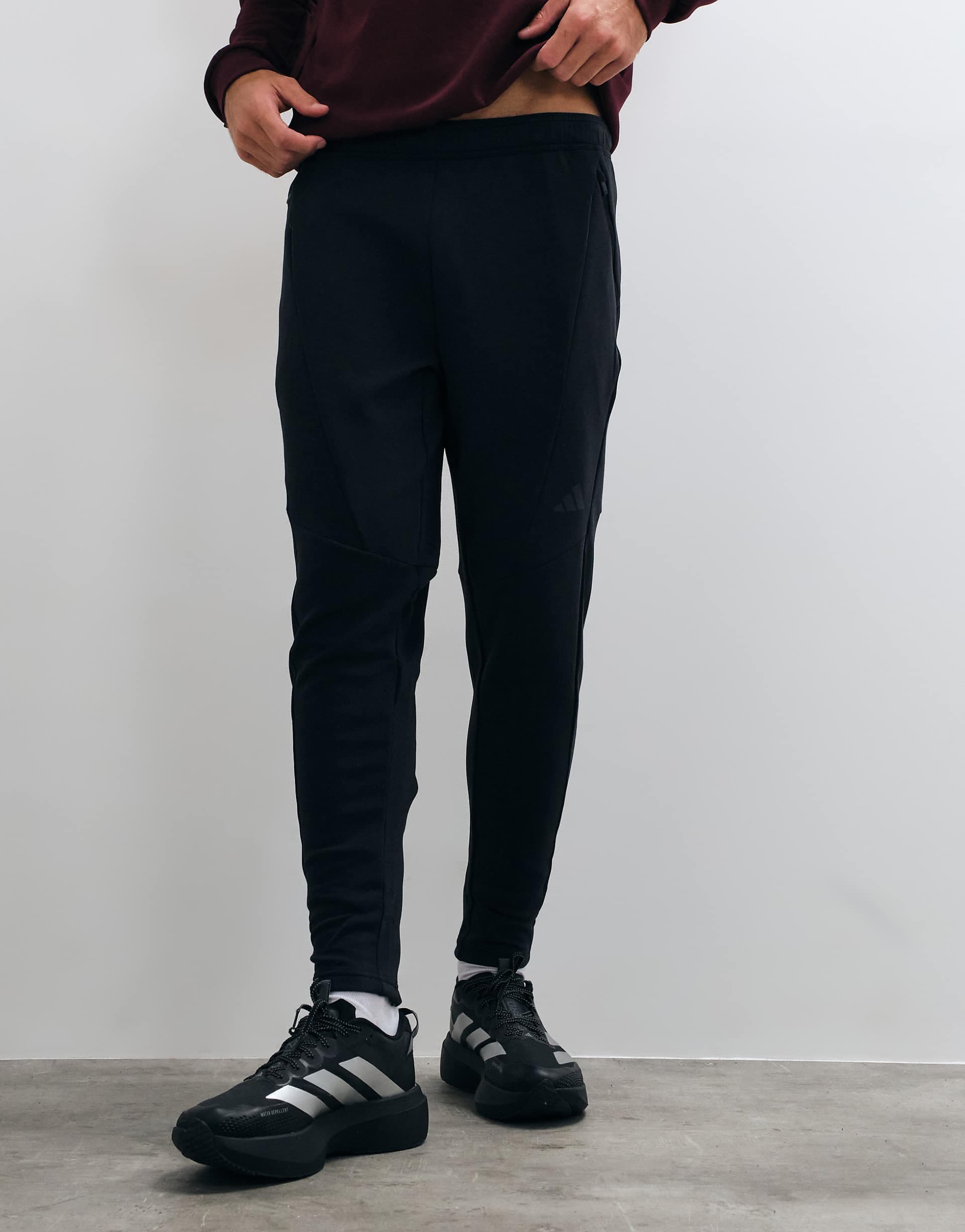 adidas Training Essentials D4T sweatpants in black