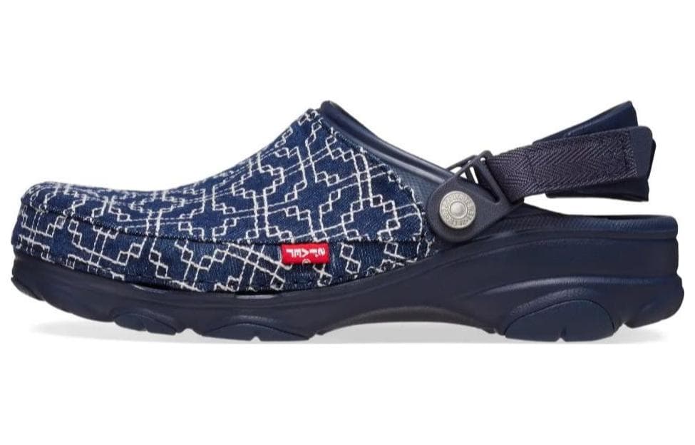 Crocs Classic All Terrain Clog Levi's Sashiko Dark Wash