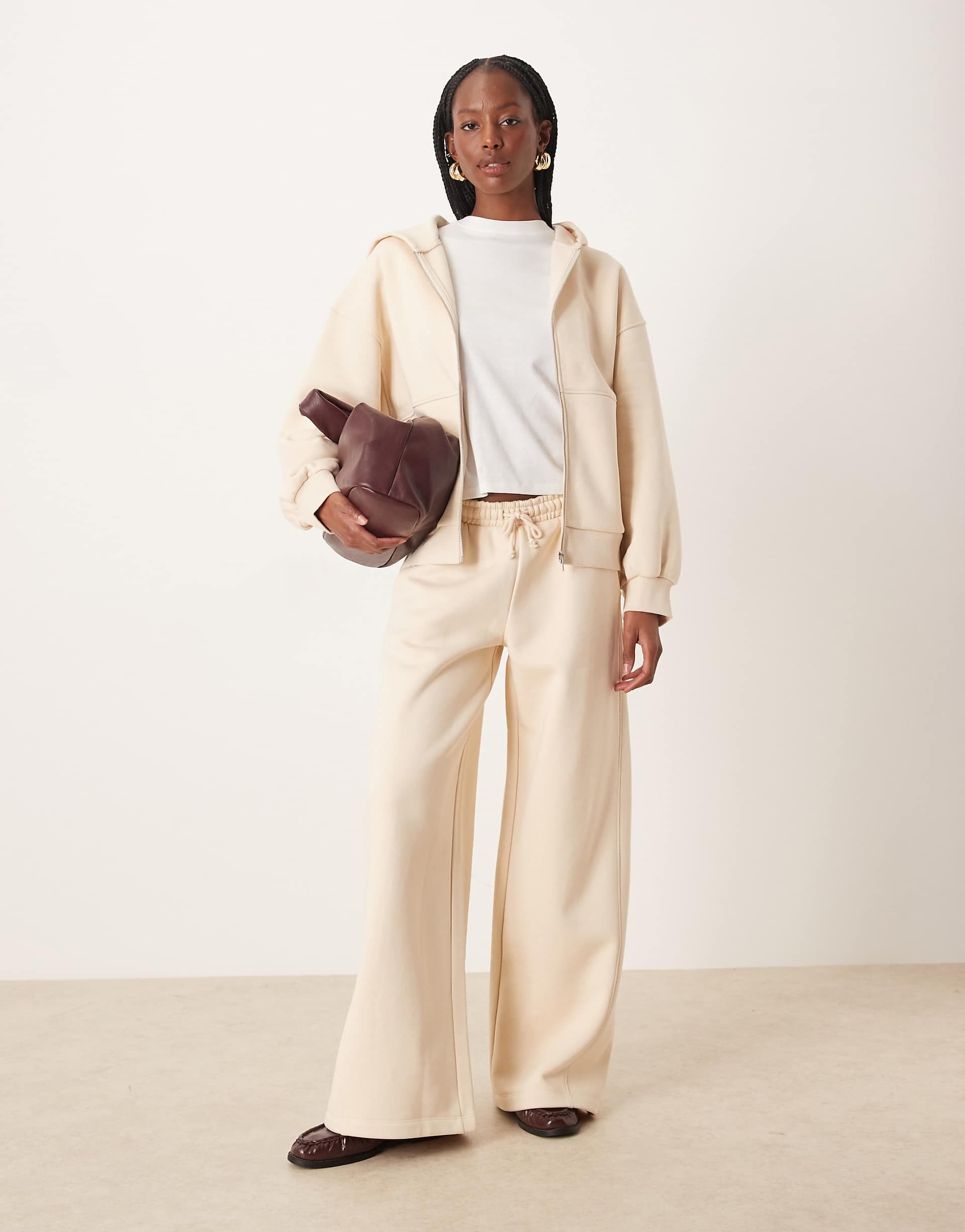 ASOS DESIGN premium heavyweight 500gsm seamed wide leg sweatpants in cream