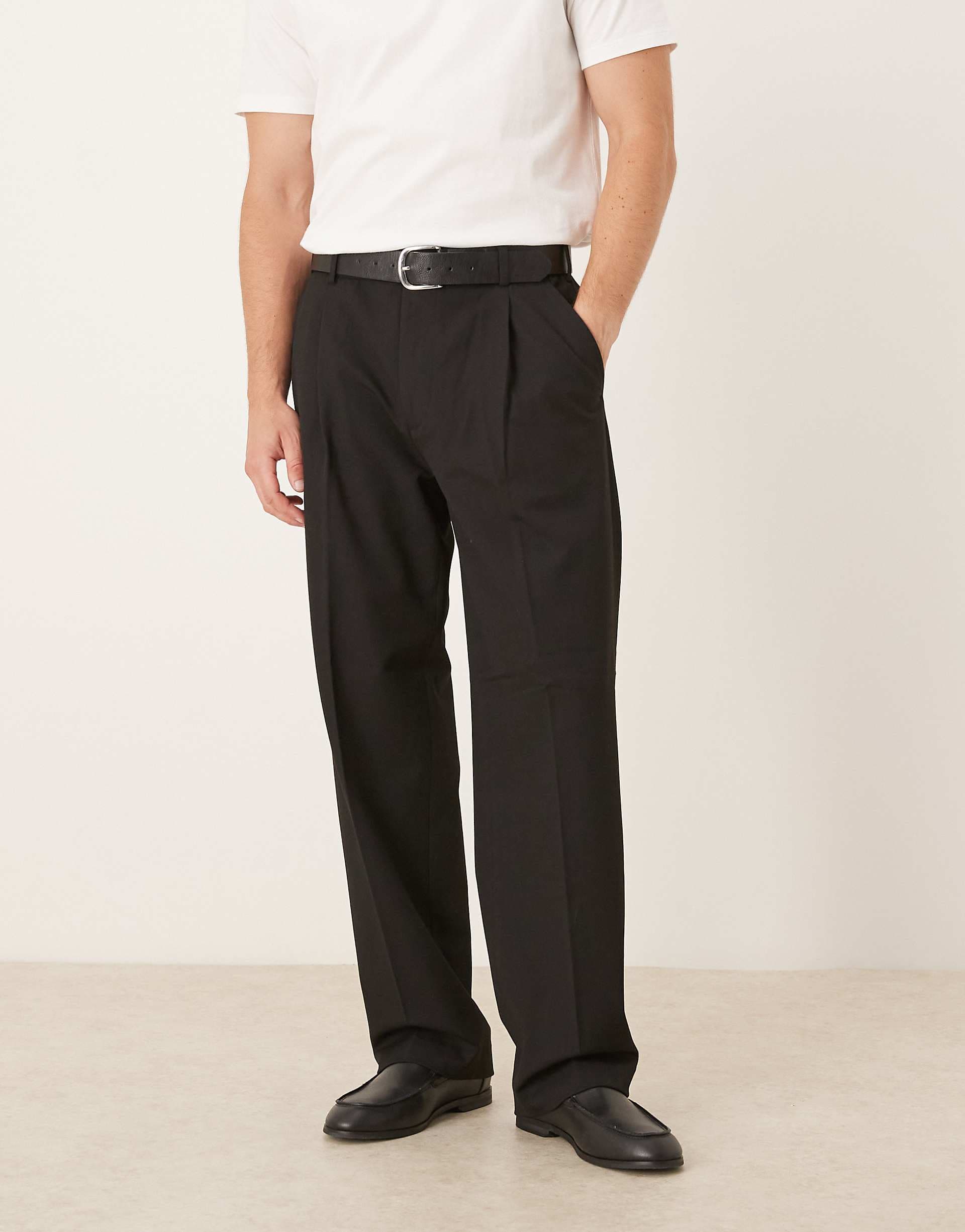 Selected loose fit pleated pants in black
